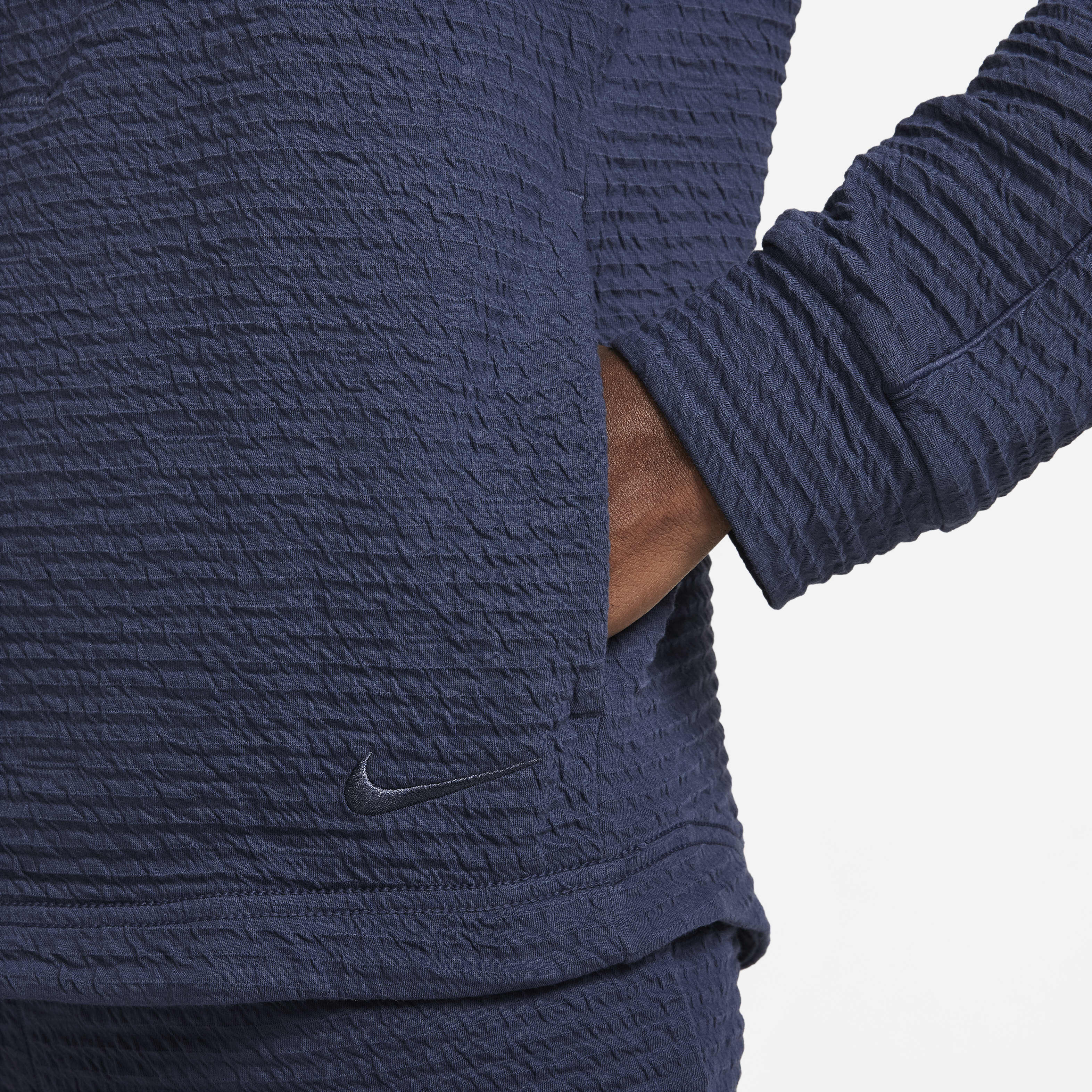 نايكي يوغا تيكستشر image number 4