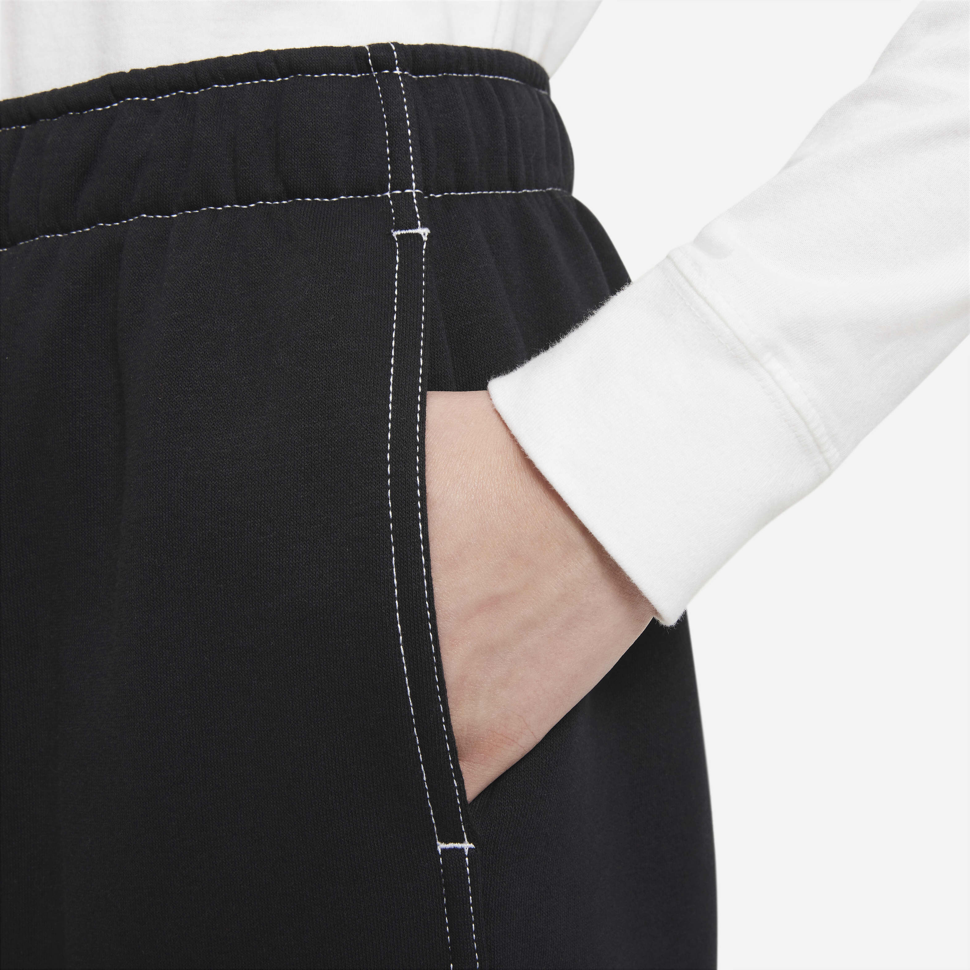 Nike Sportswear Swoosh image number 3