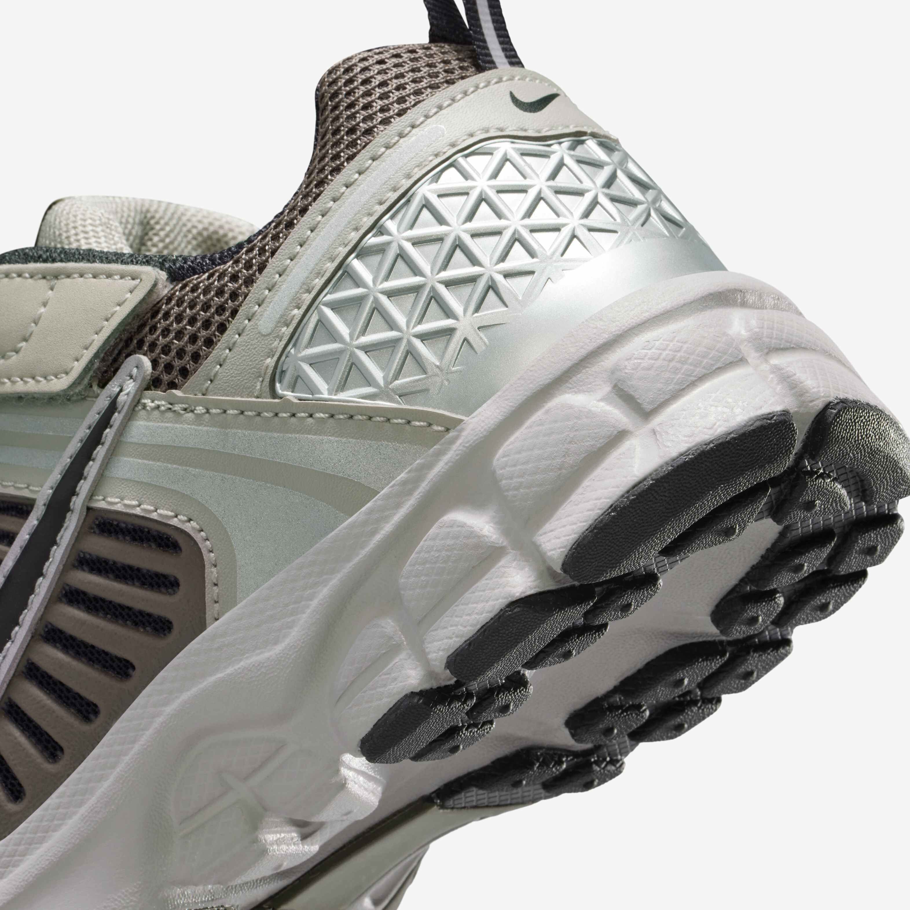 نايكي فوميرو 5 image number 7