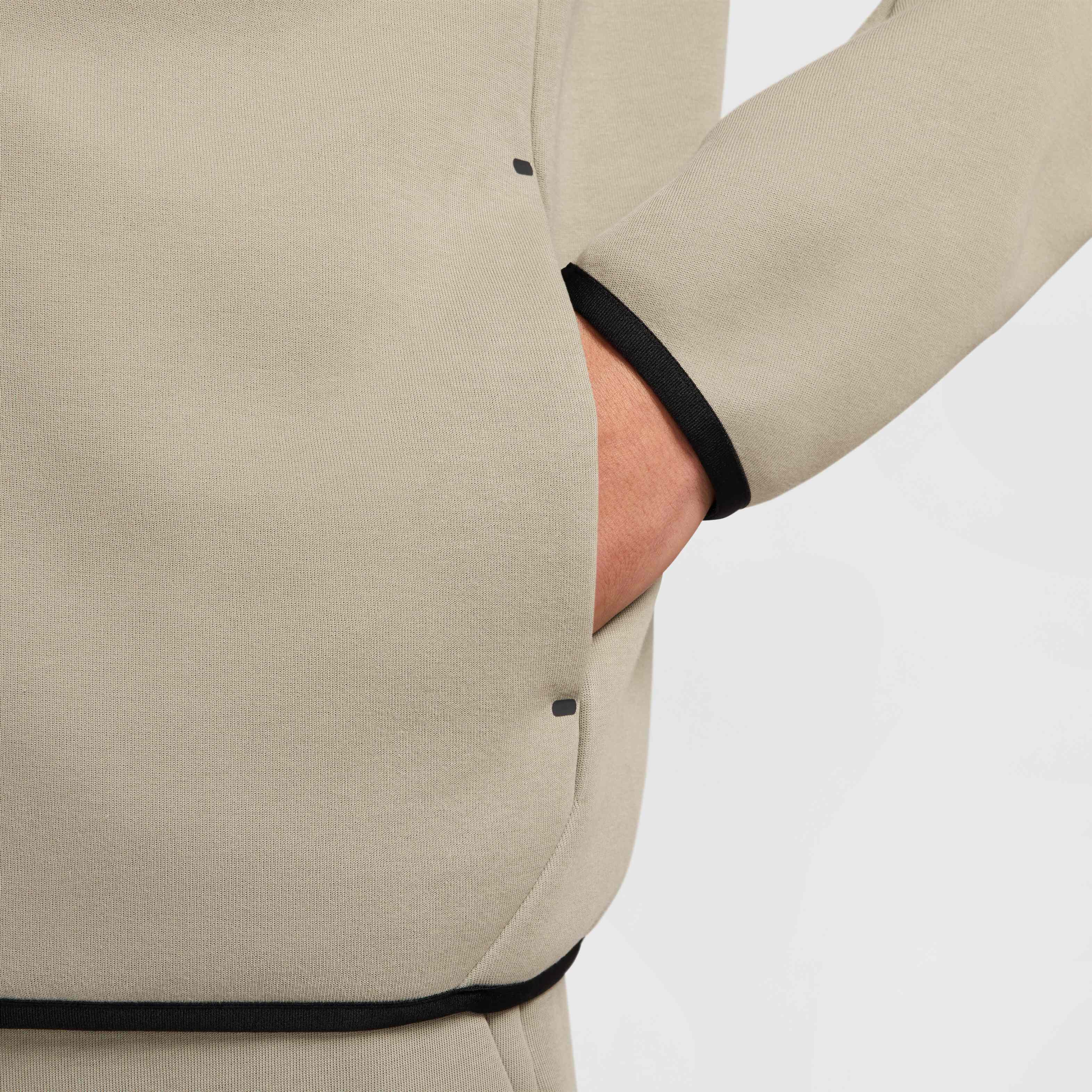 Nike Tech image number 7