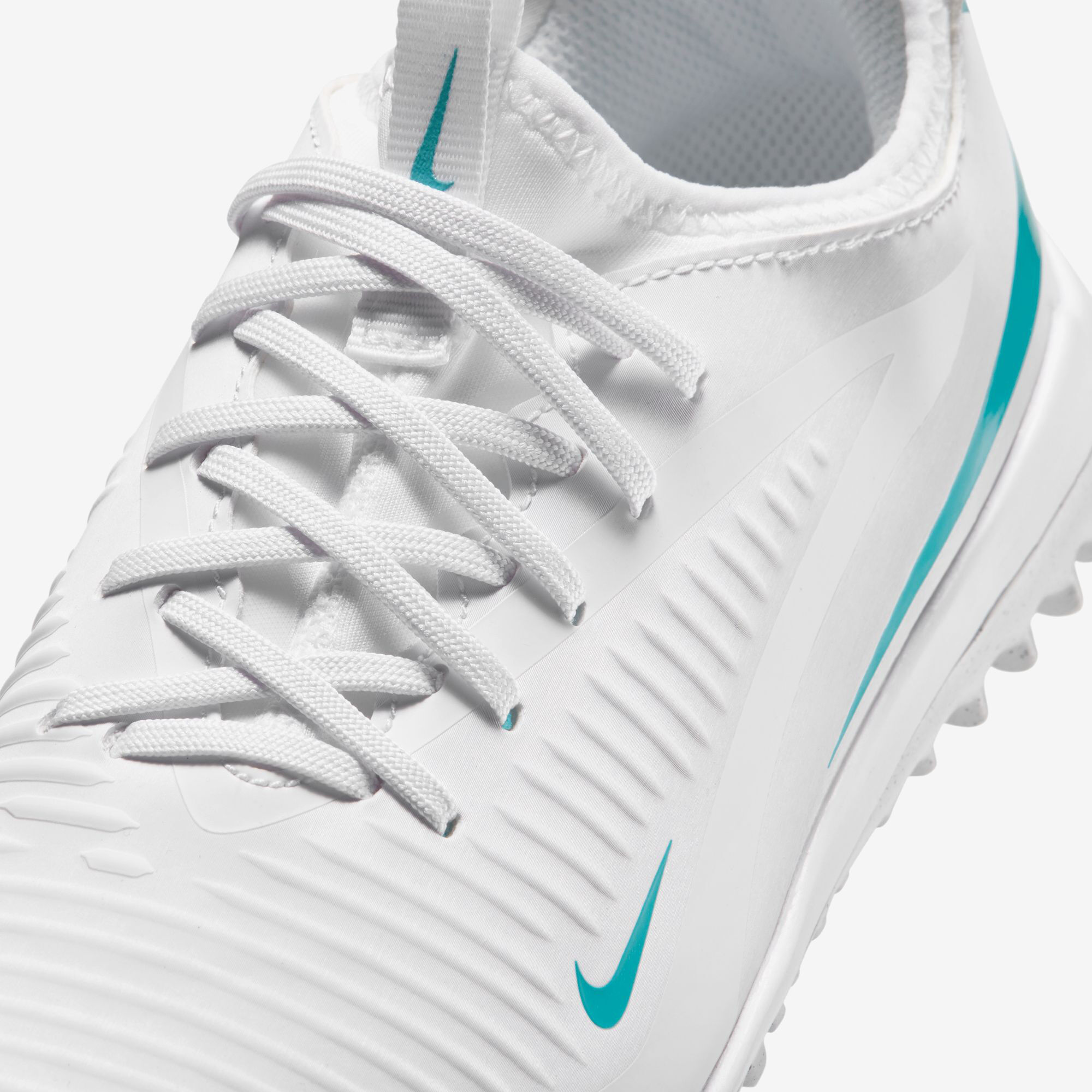 Nike Jr. Phantom 6 Low Academy image number 8