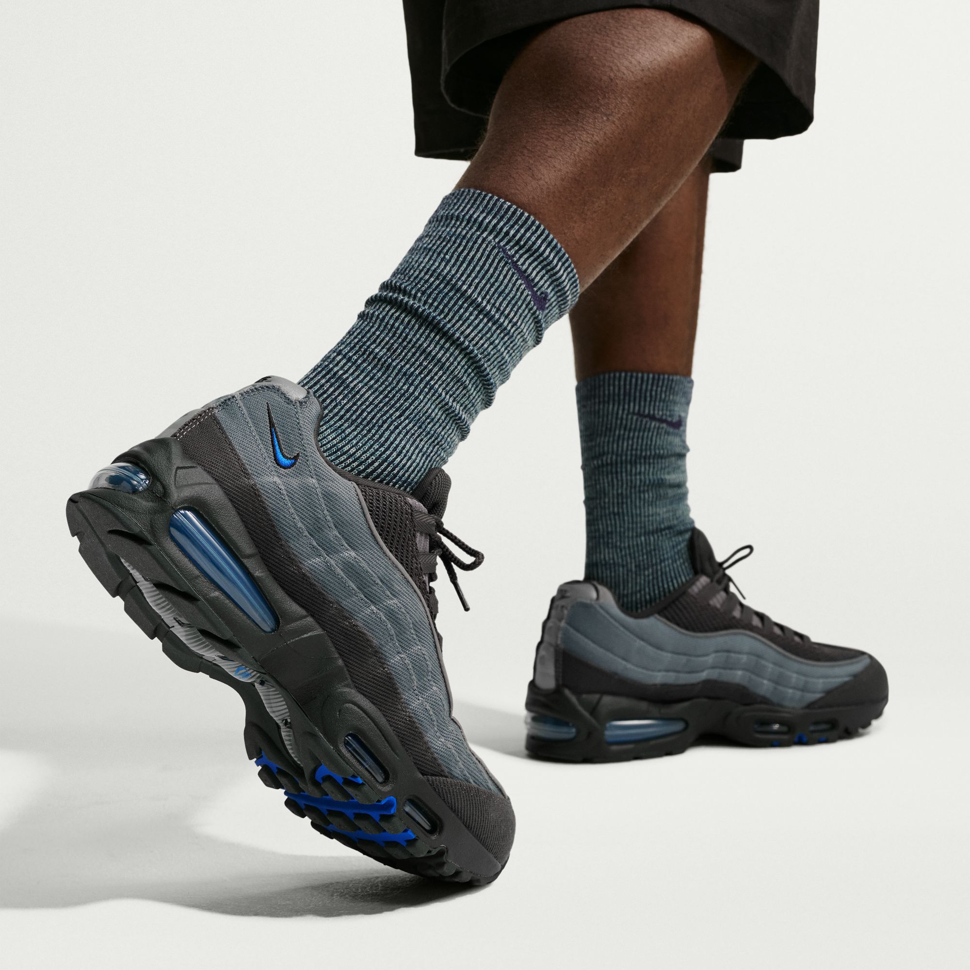 Nike Air Max 95 Older Bubble image number 10