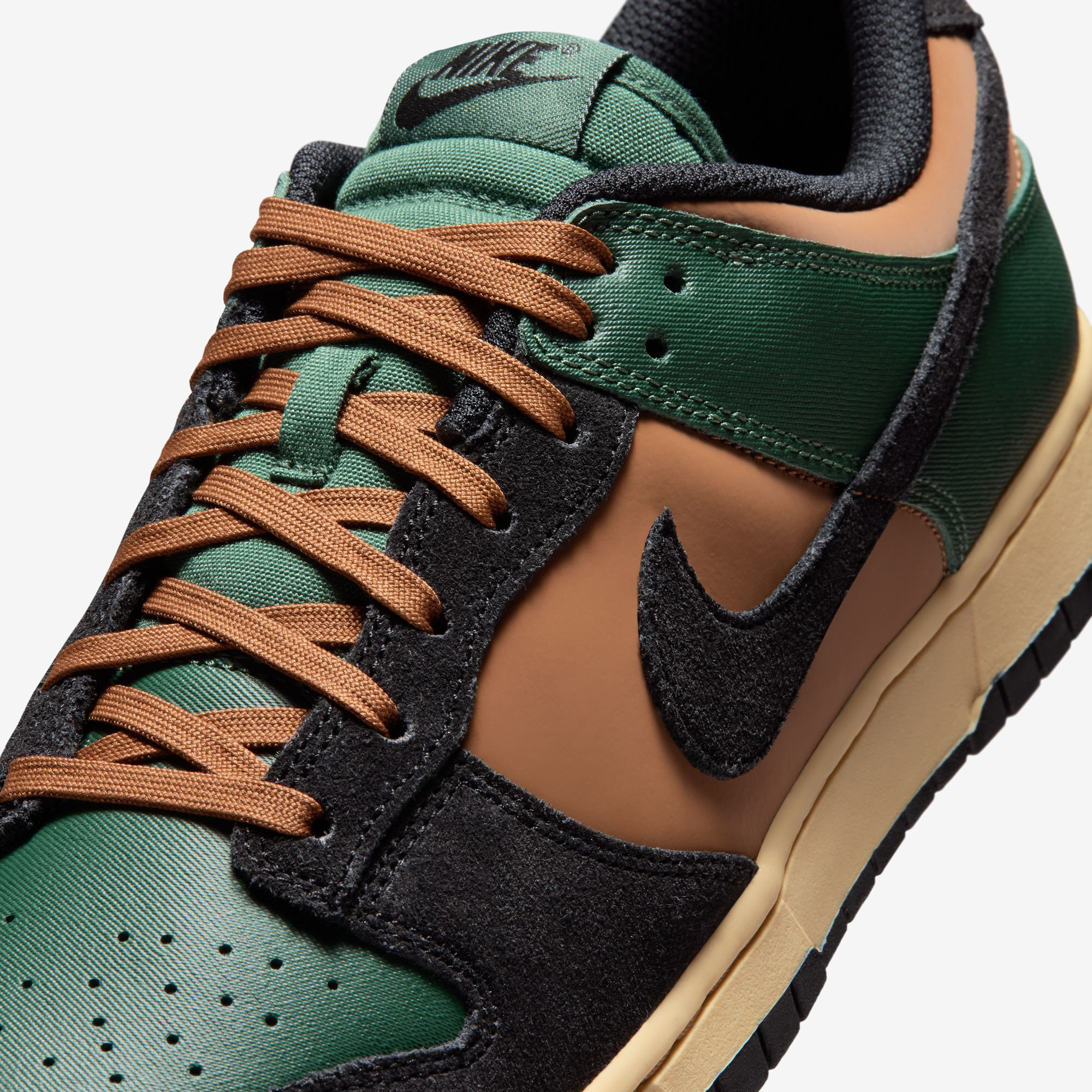 Nike Dunk Low Retro image number 9