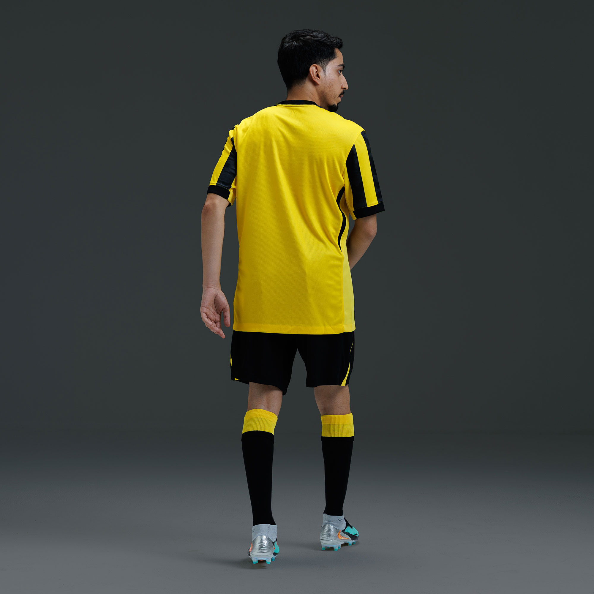 تيشيرت الاتحاد 26/2025 ستاديوم الأساسي image number 3