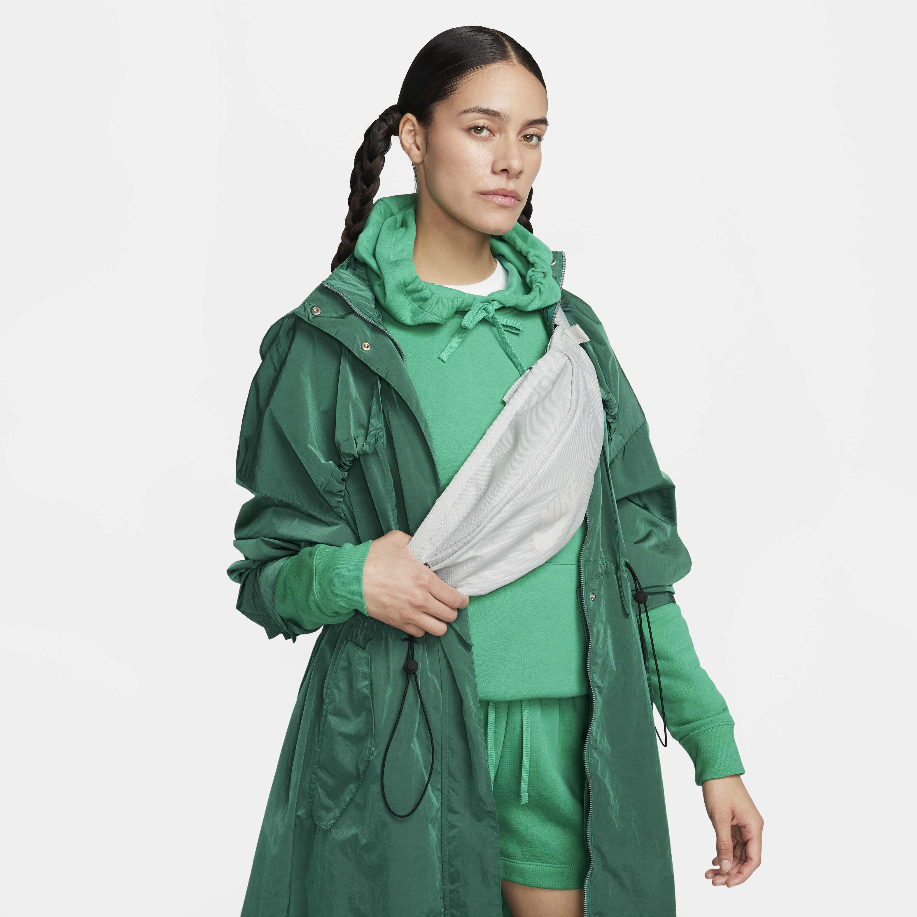 Nike Heritage image number 0