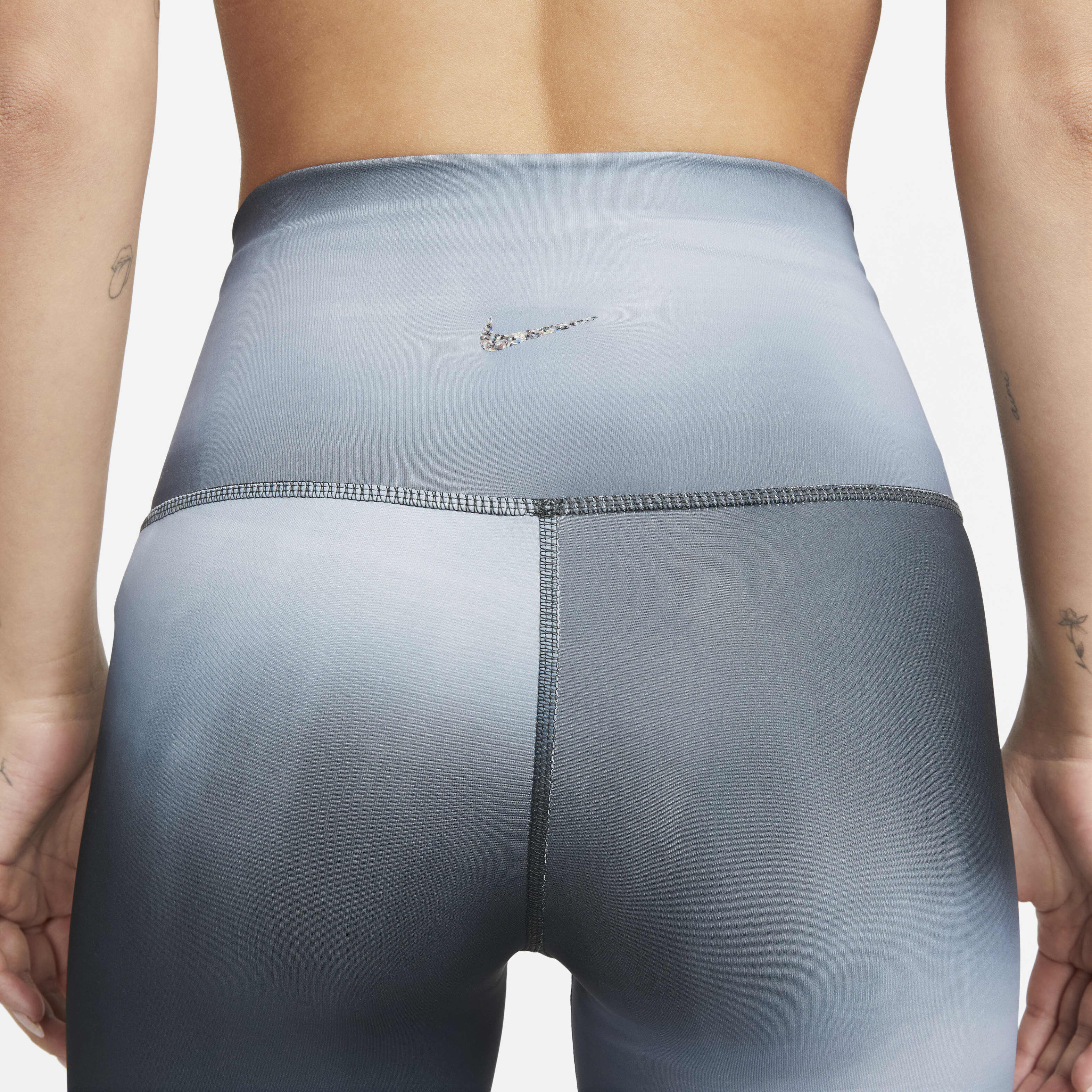 Nike Yoga image number 4
