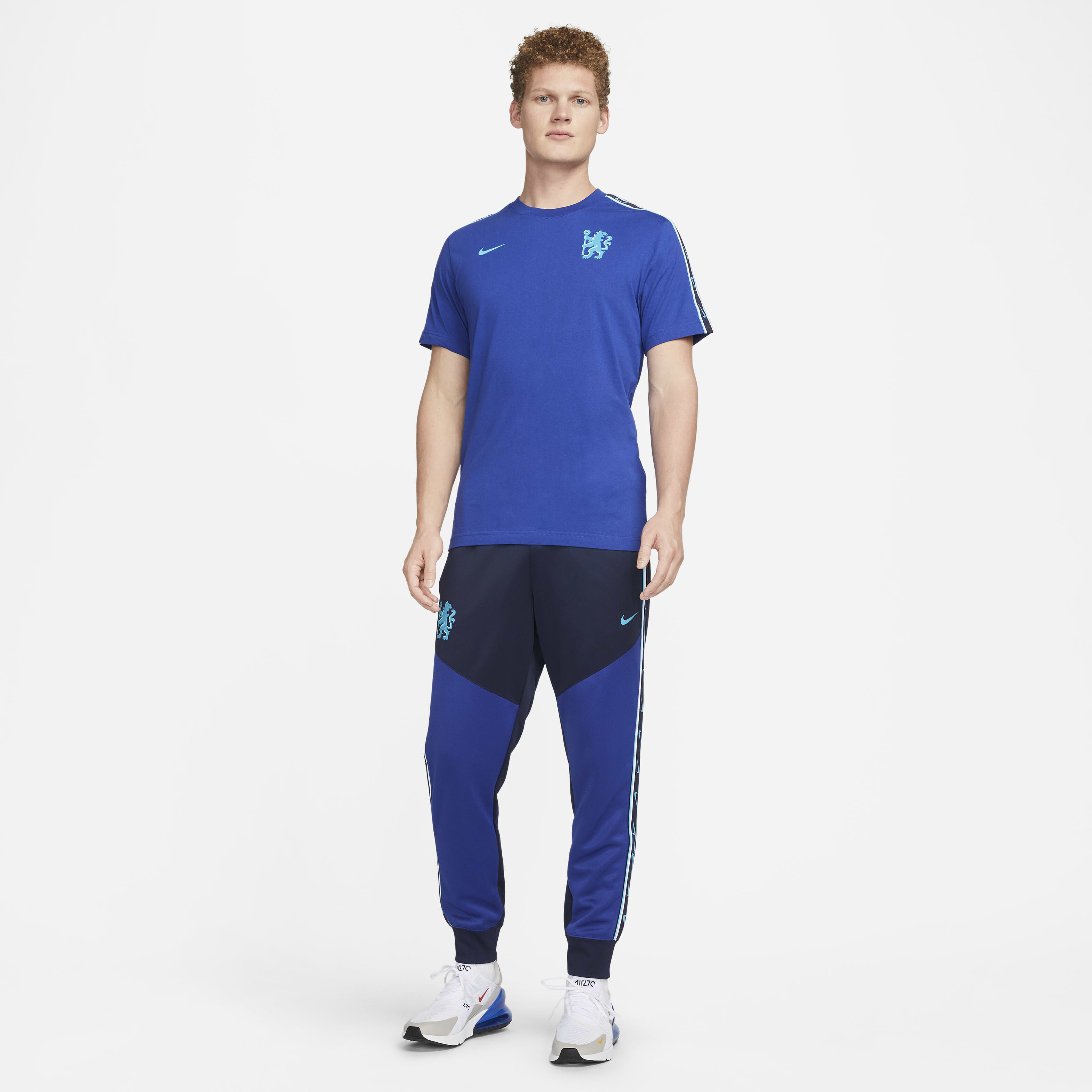 Chelsea F.C. Repeat image number 4