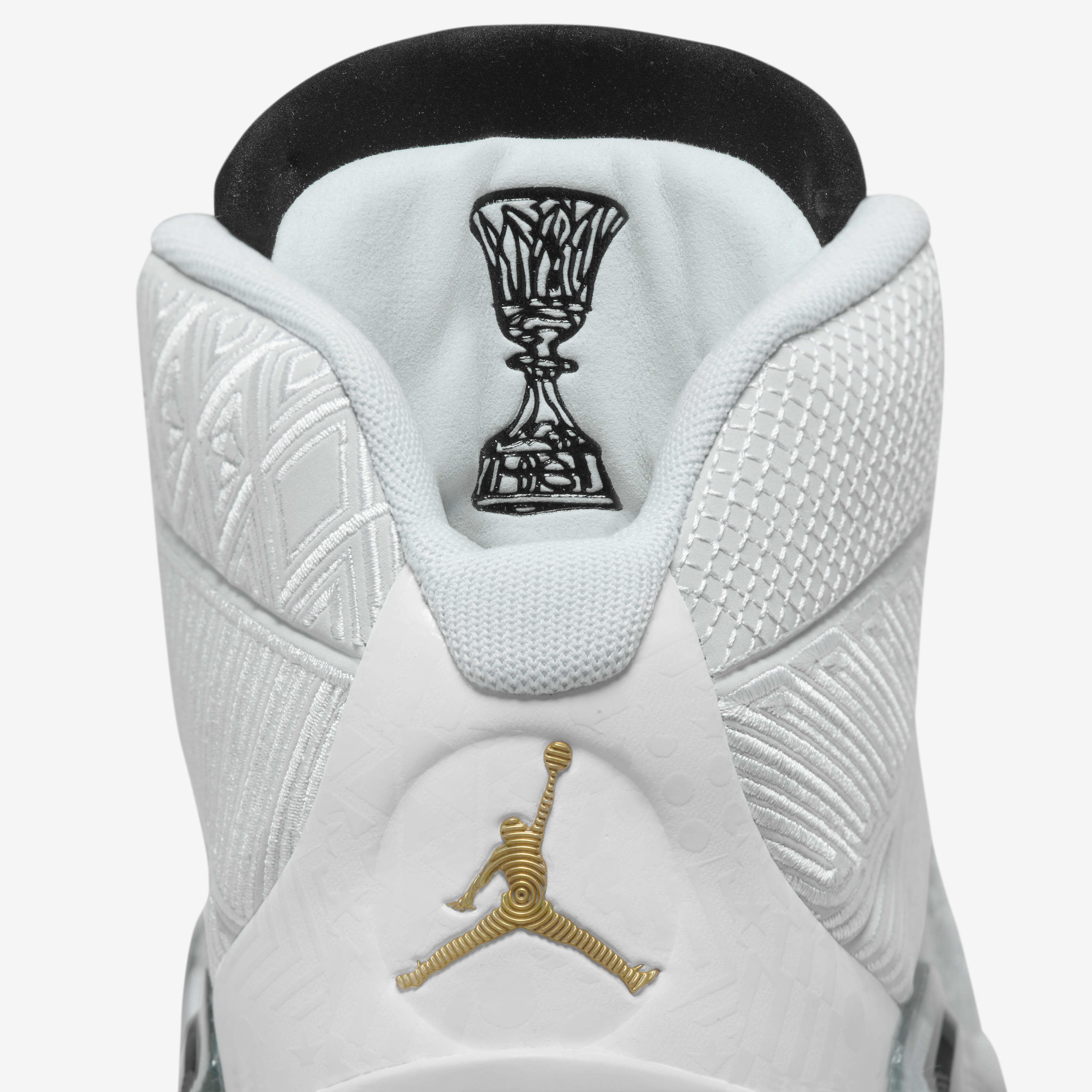 اير جوردن XXXVIII 'فيبا' image number 8