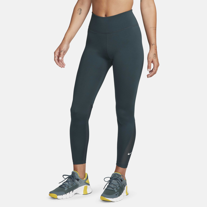 Nike One image number 0 Nike One image number 0