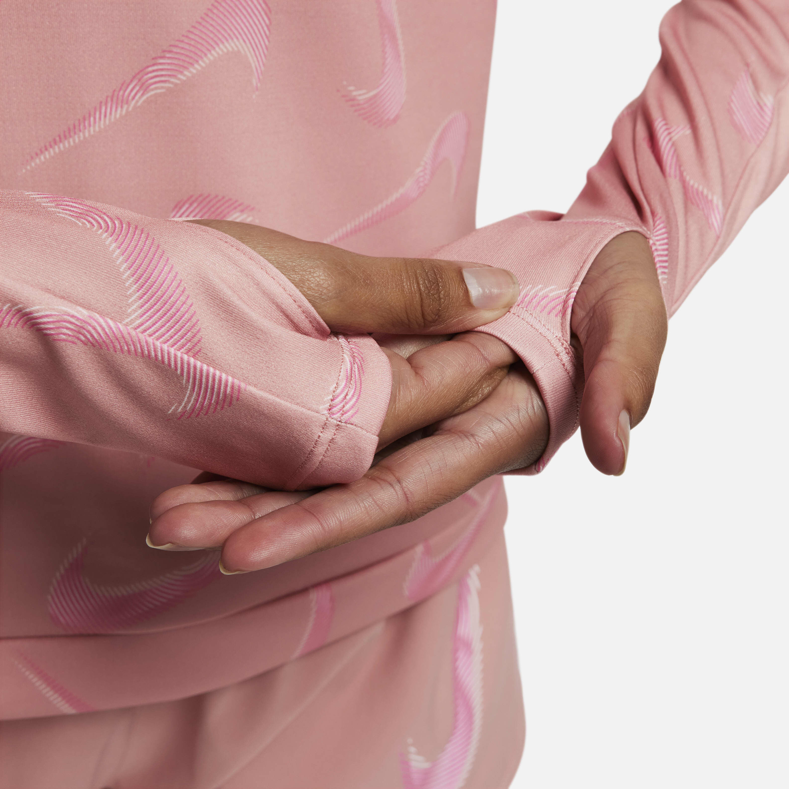 نايكي سووش image number 5