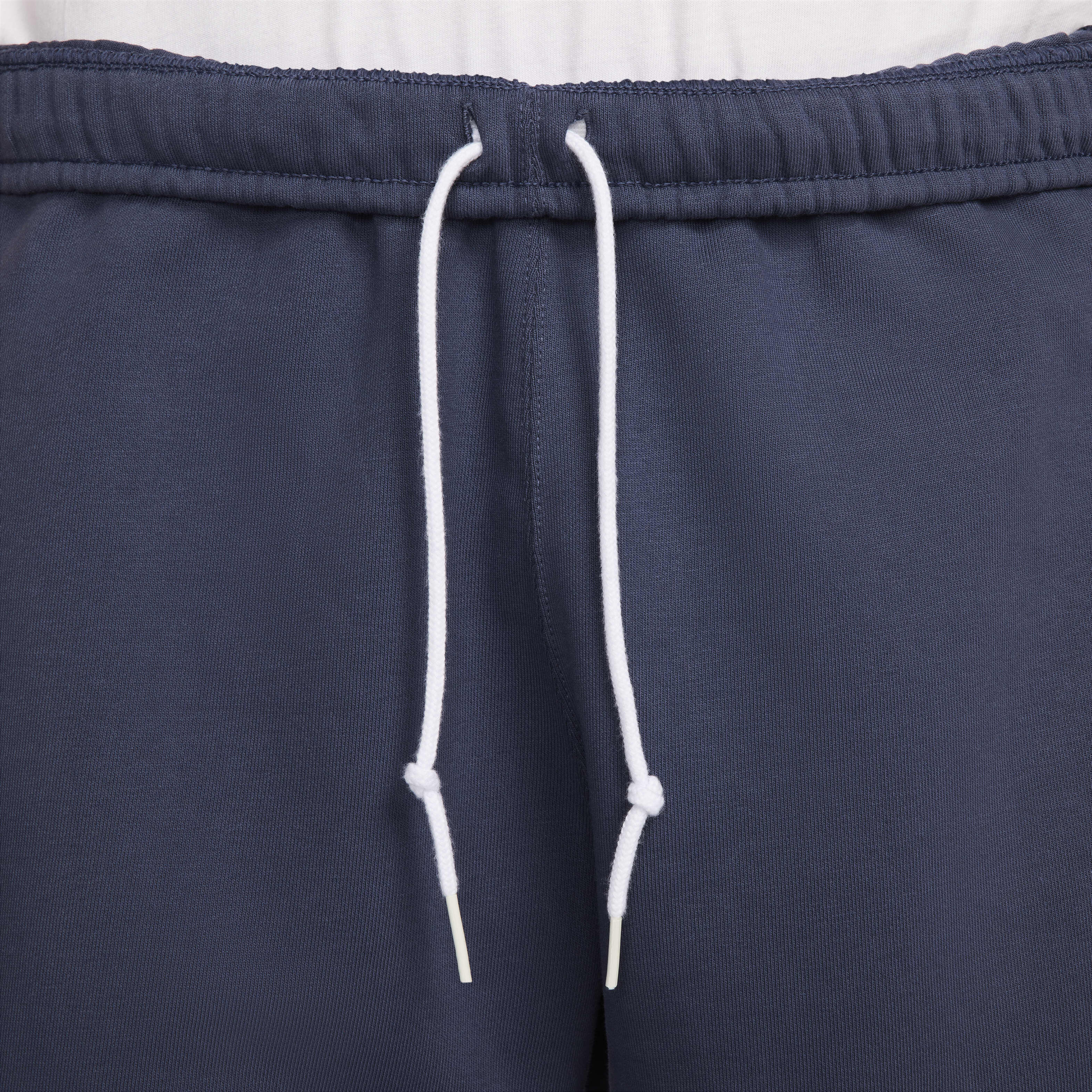 Nike Solo Swoosh image number 3