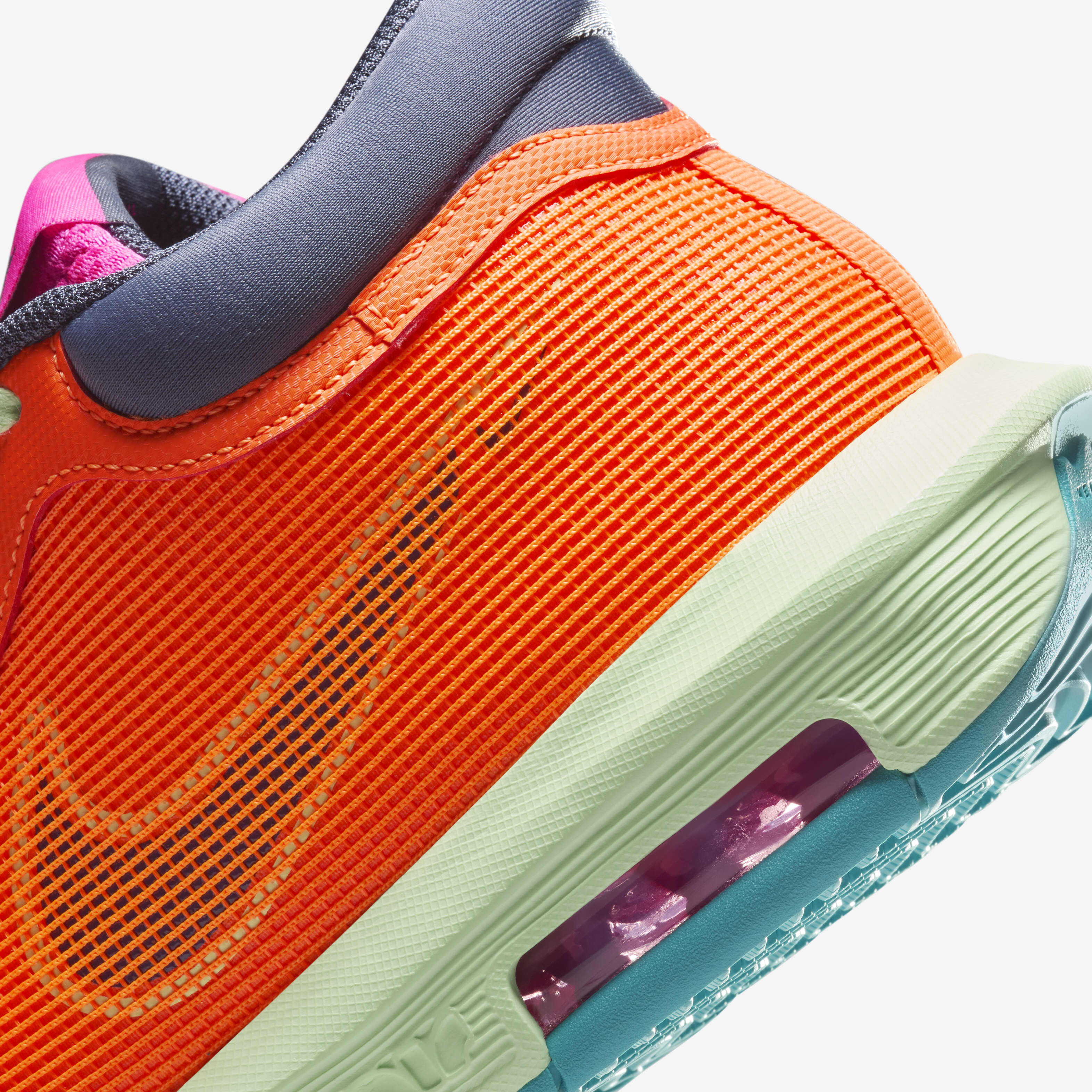 LeBron Witness 8 image number 7