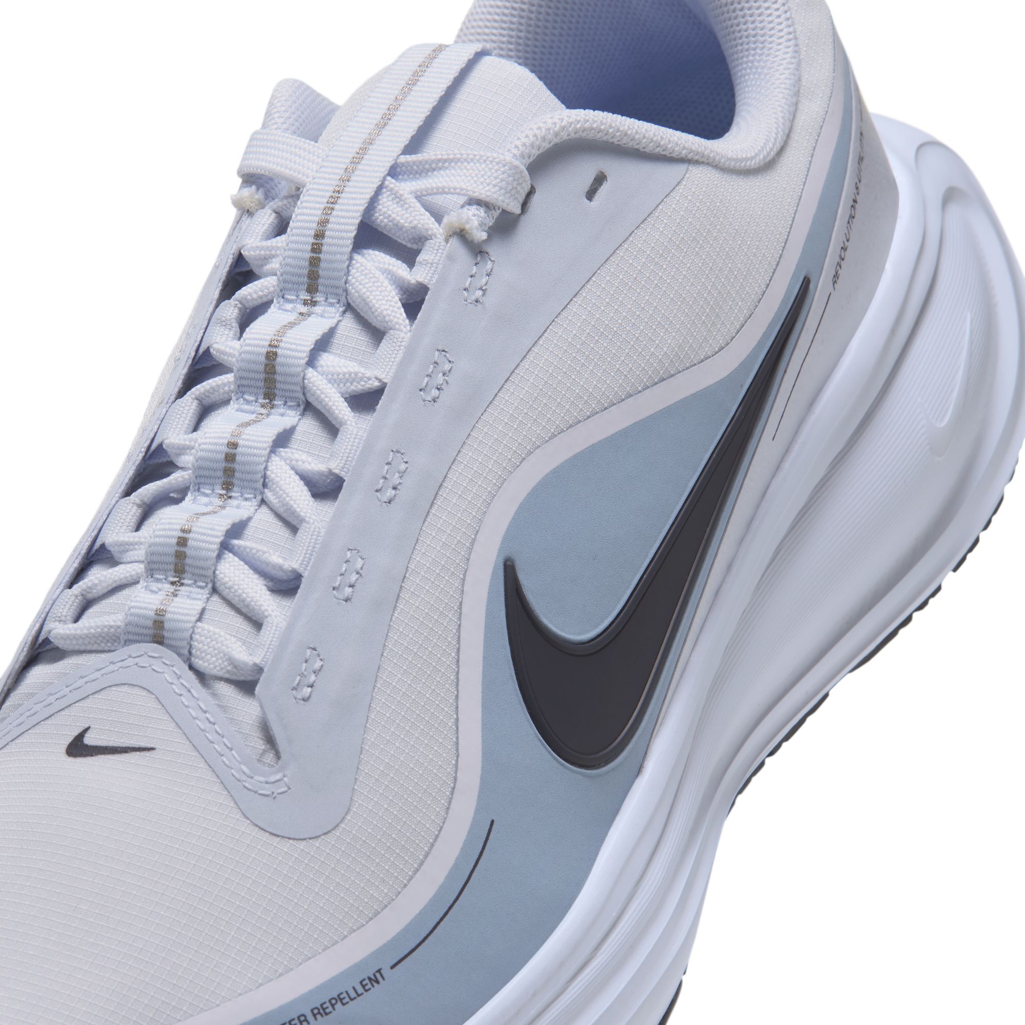 Nike Revolution 8 Utility image number 9