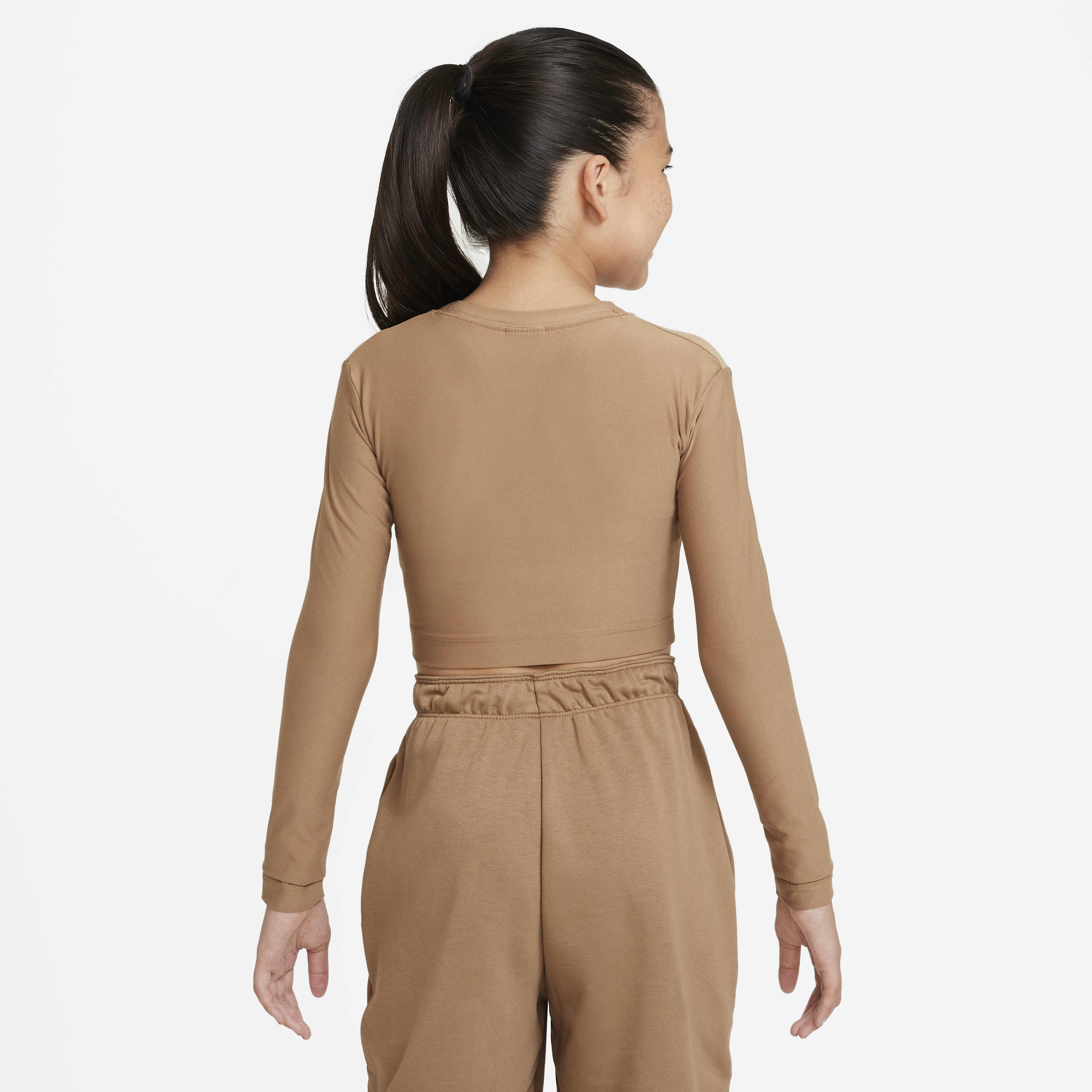 نايكي سبورتسوير image number 1