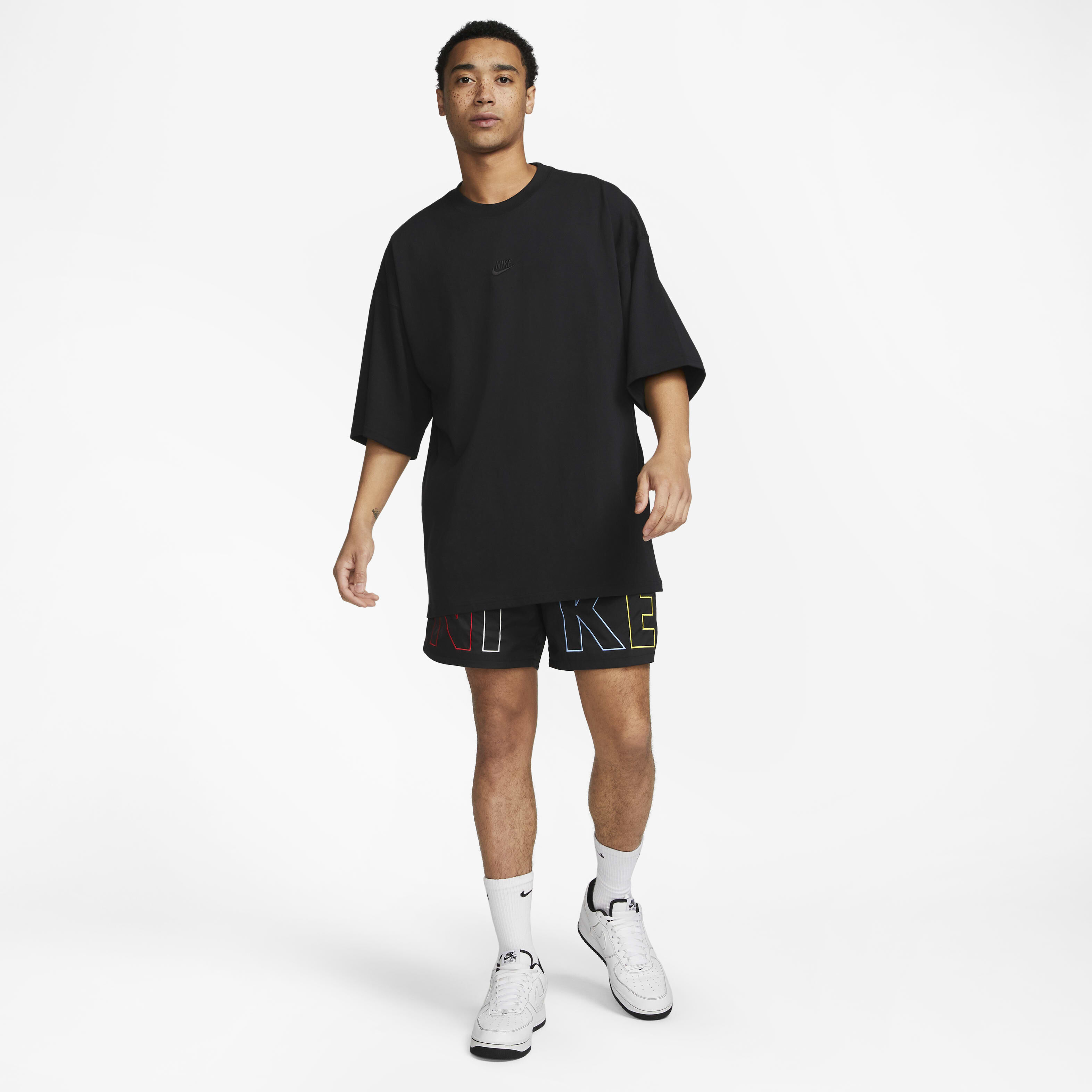 Nike Sportswear Premium Essentials image number 4