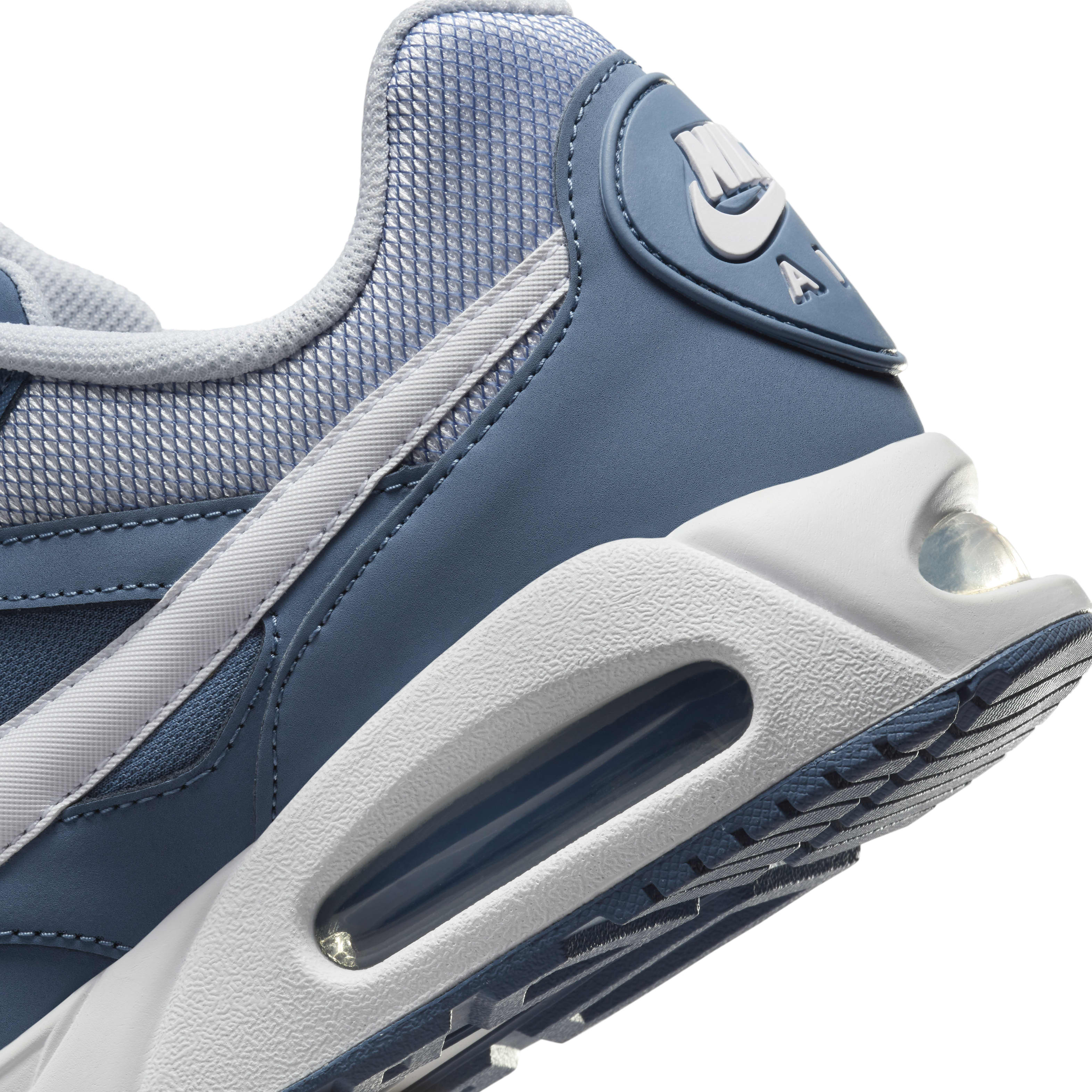 Nike Air Max IVO image number 7
