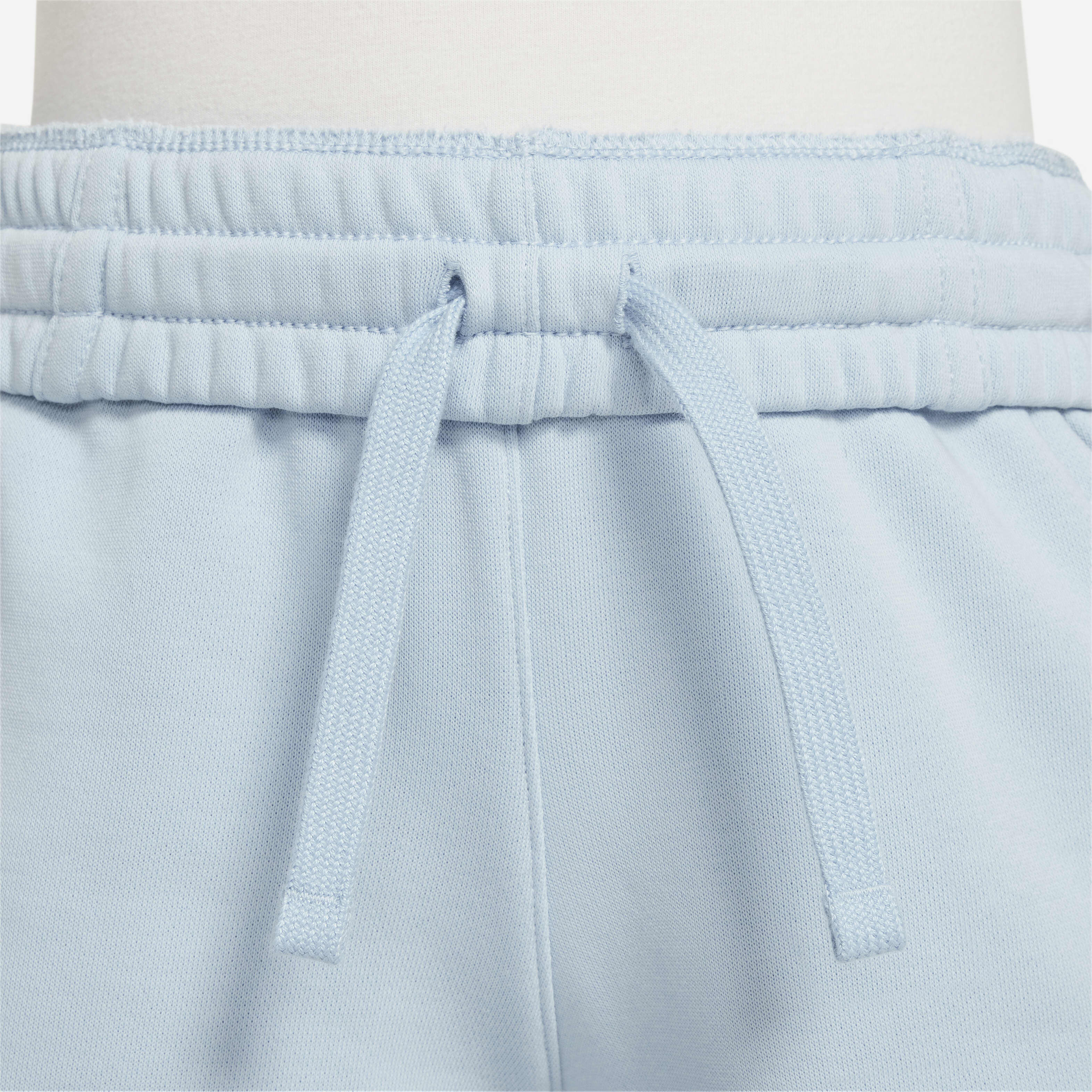 نايكي سبورتسوير كلوب فليس image number 4