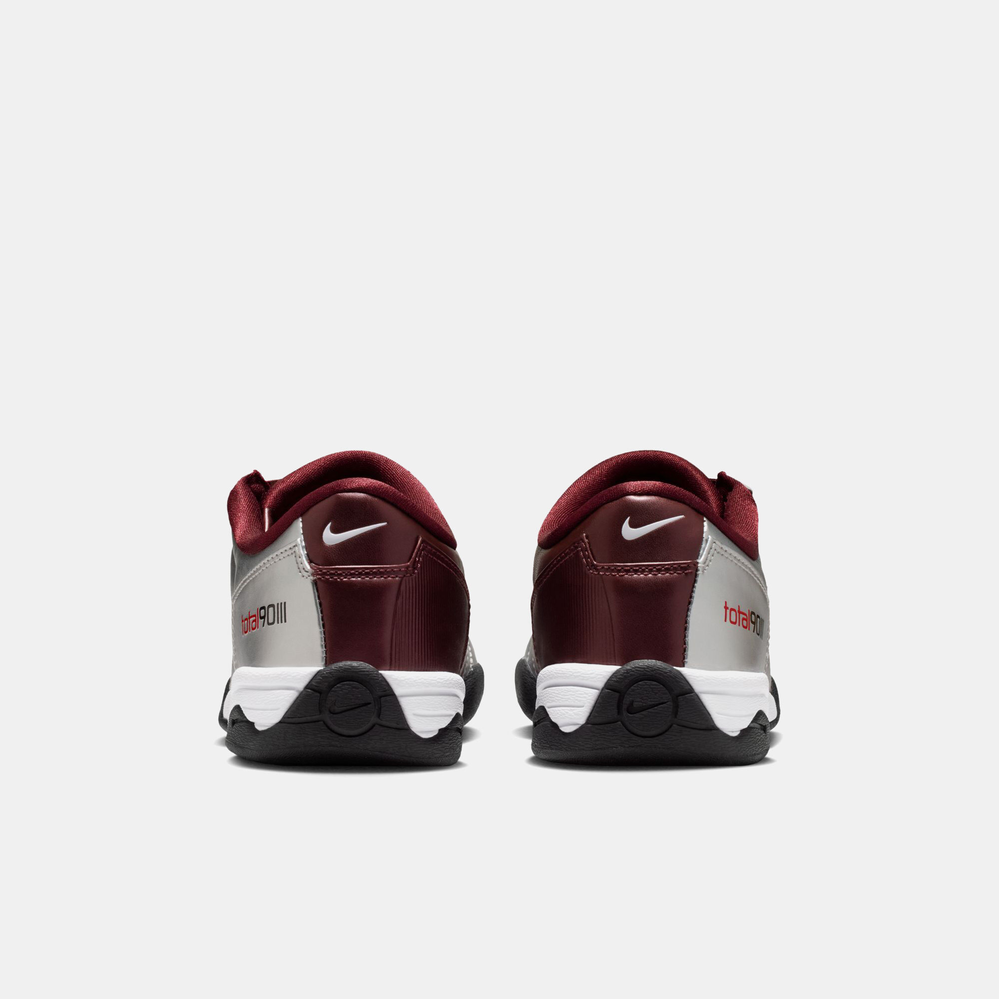 Nike Total90 image number 1