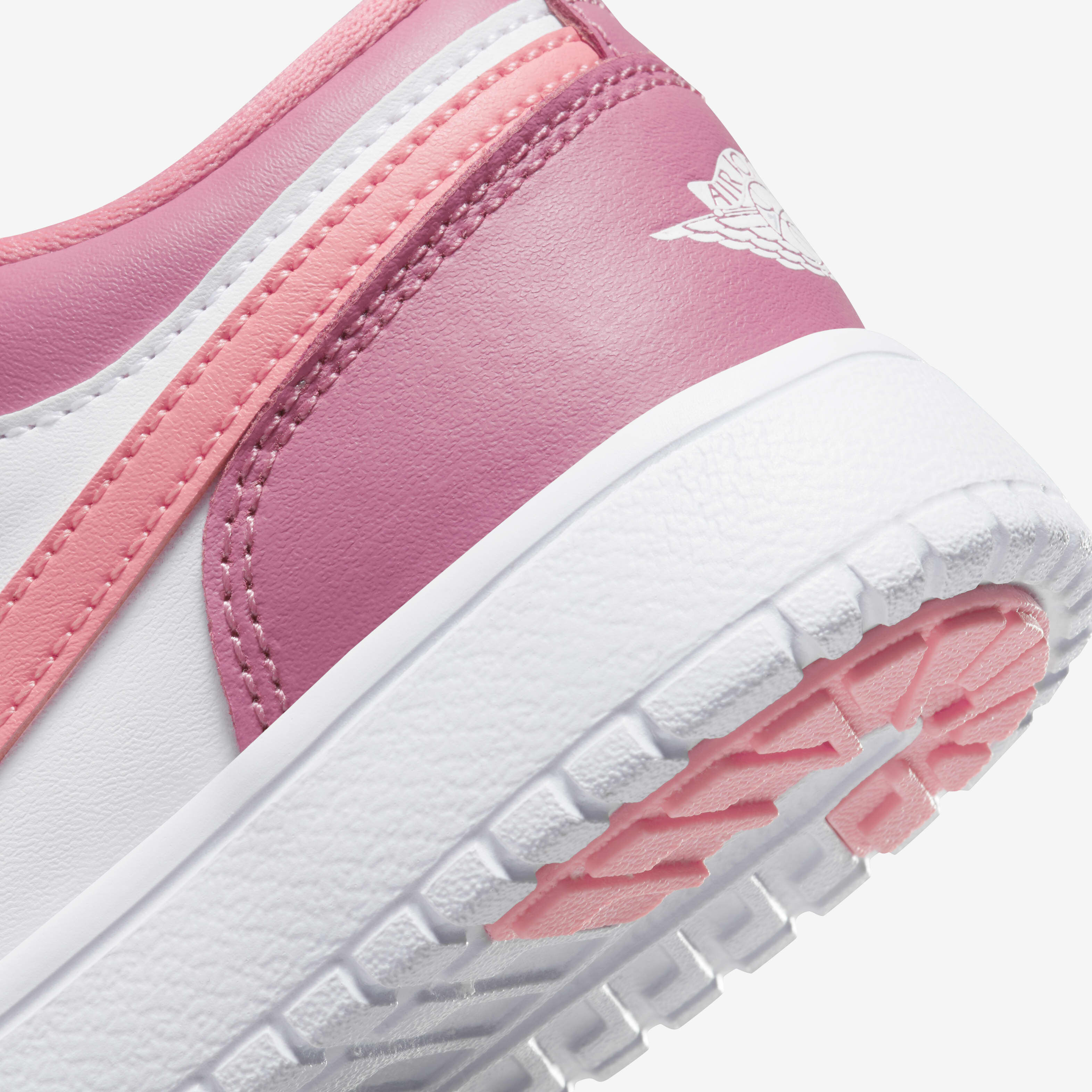 جوردن 1 لو الت image number 7