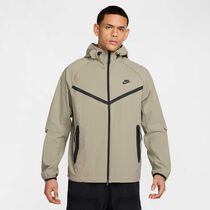 Nike Tech