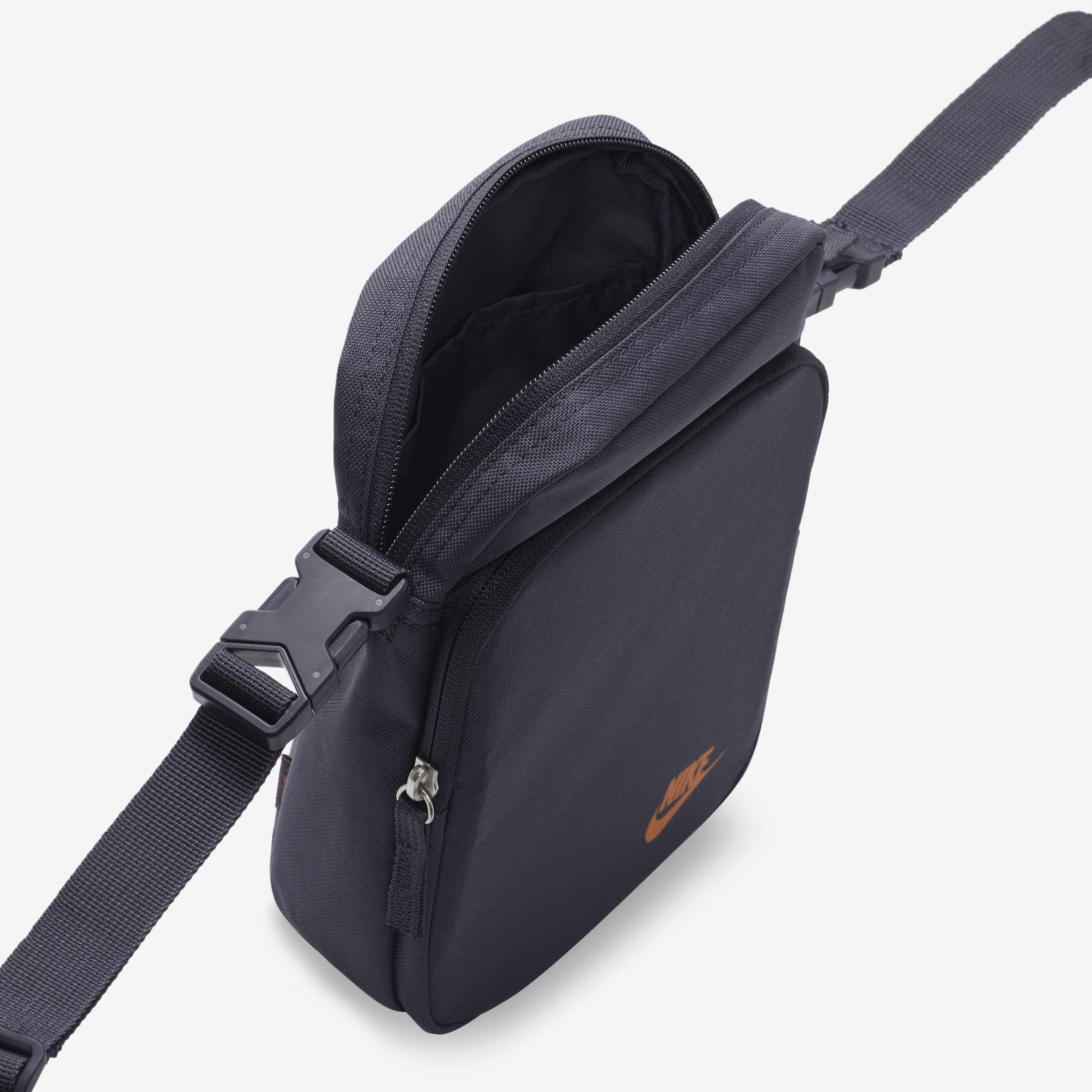 نايكي هيرتدج image number 4