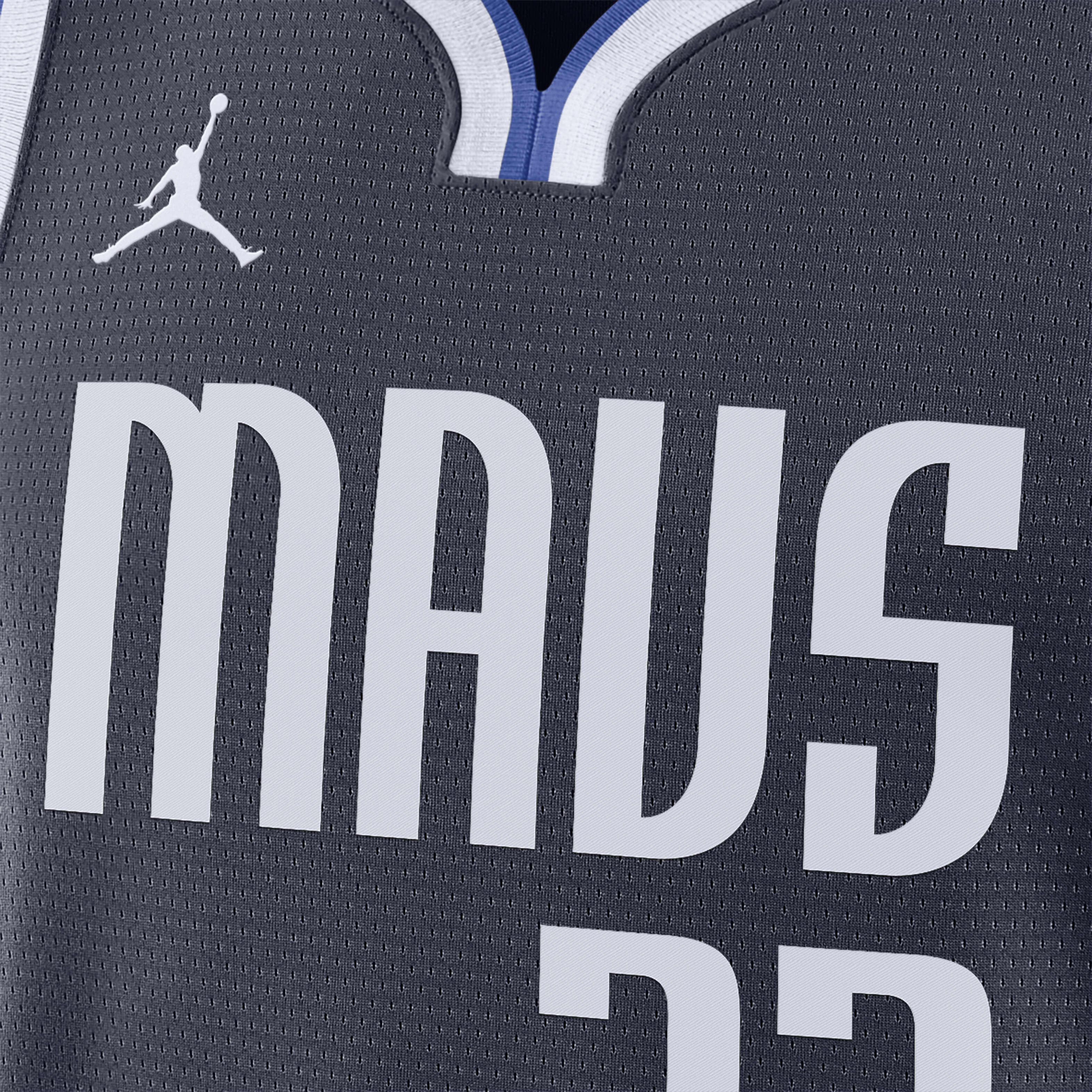 Dallas Mavericks Statement Edition image number 2