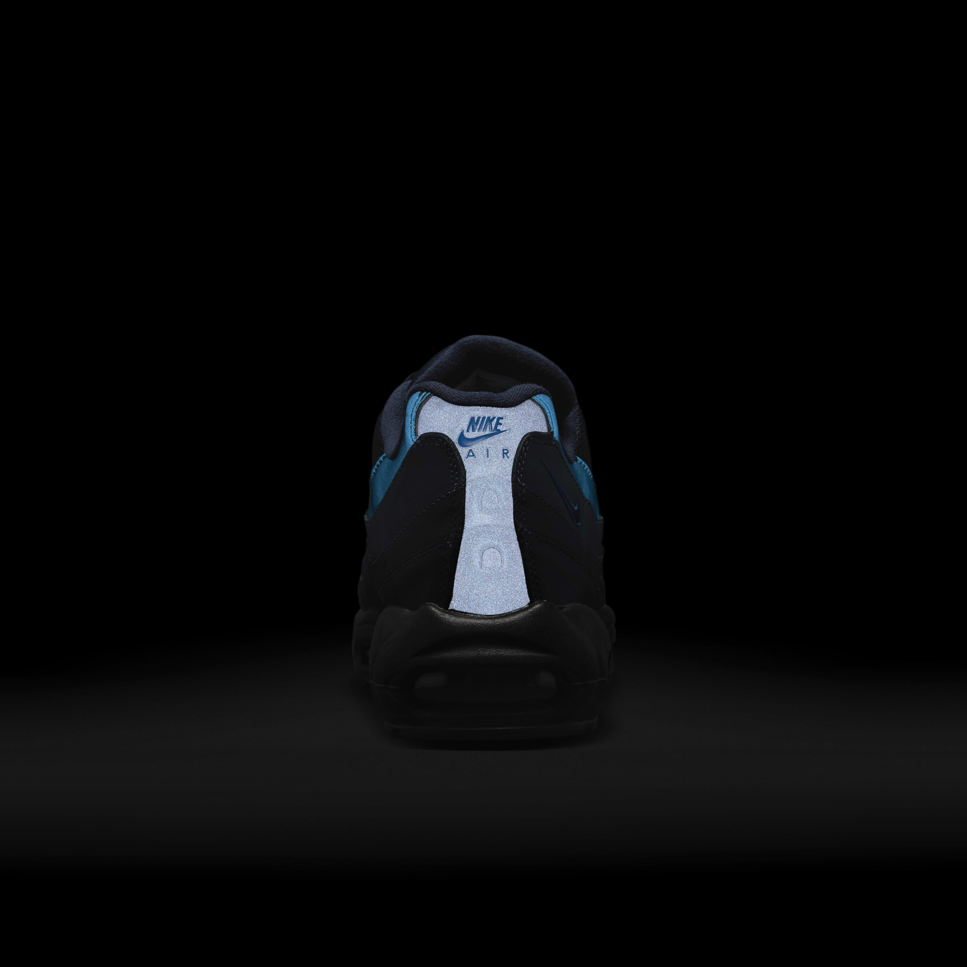 Nike Air Max 95 image number 9