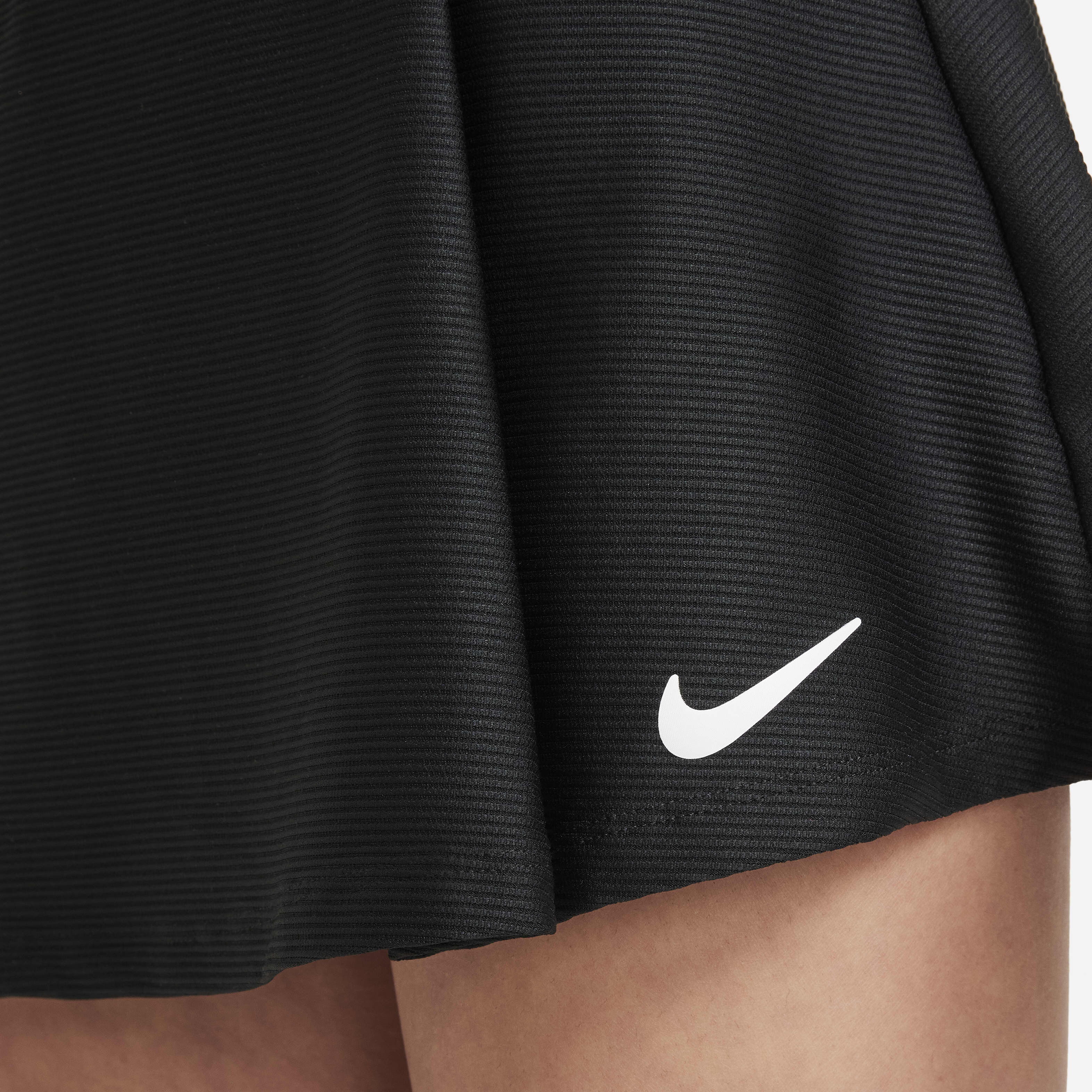 NikeCourt Dri-FIT Victory image number 3