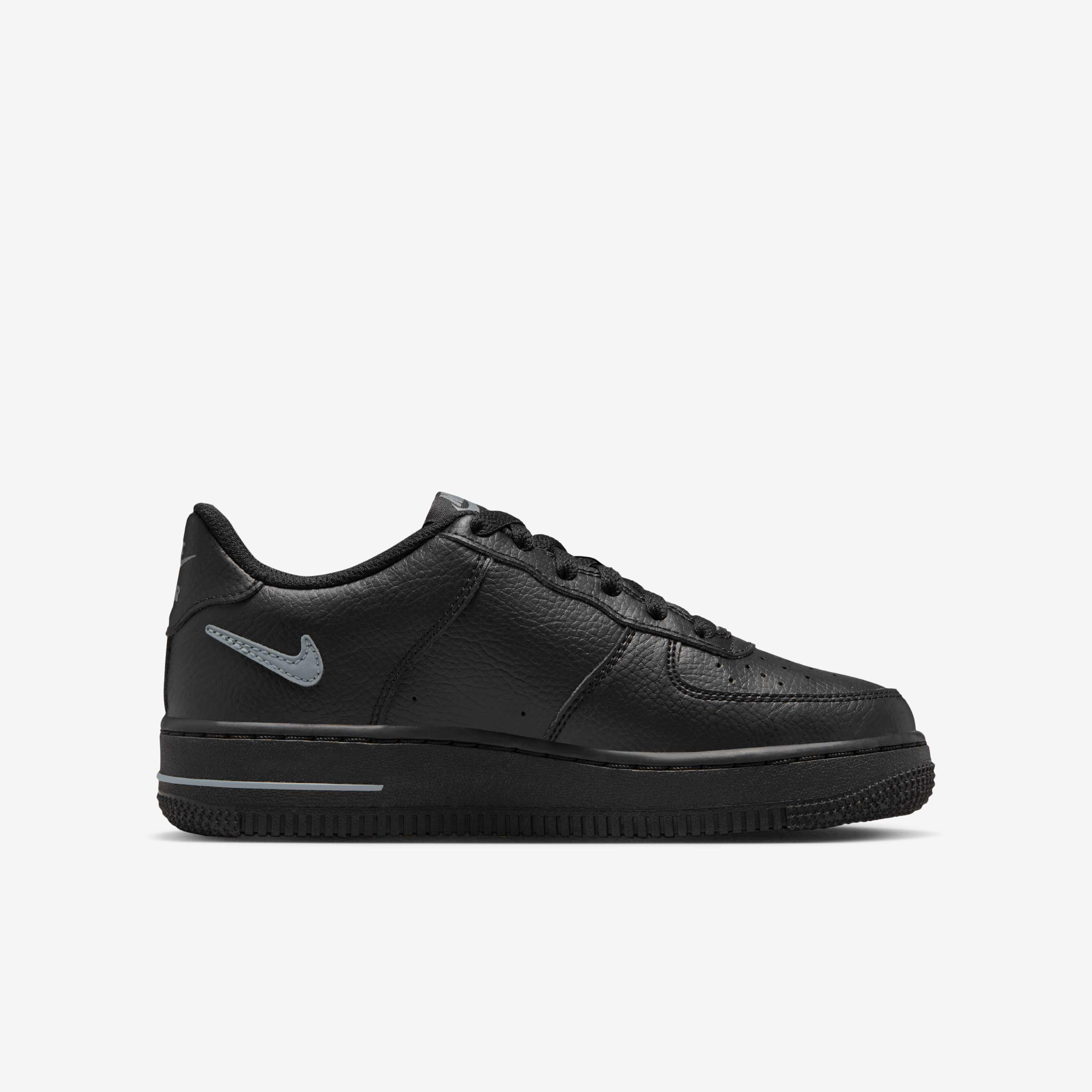 Nike Air Force 1 image number 2