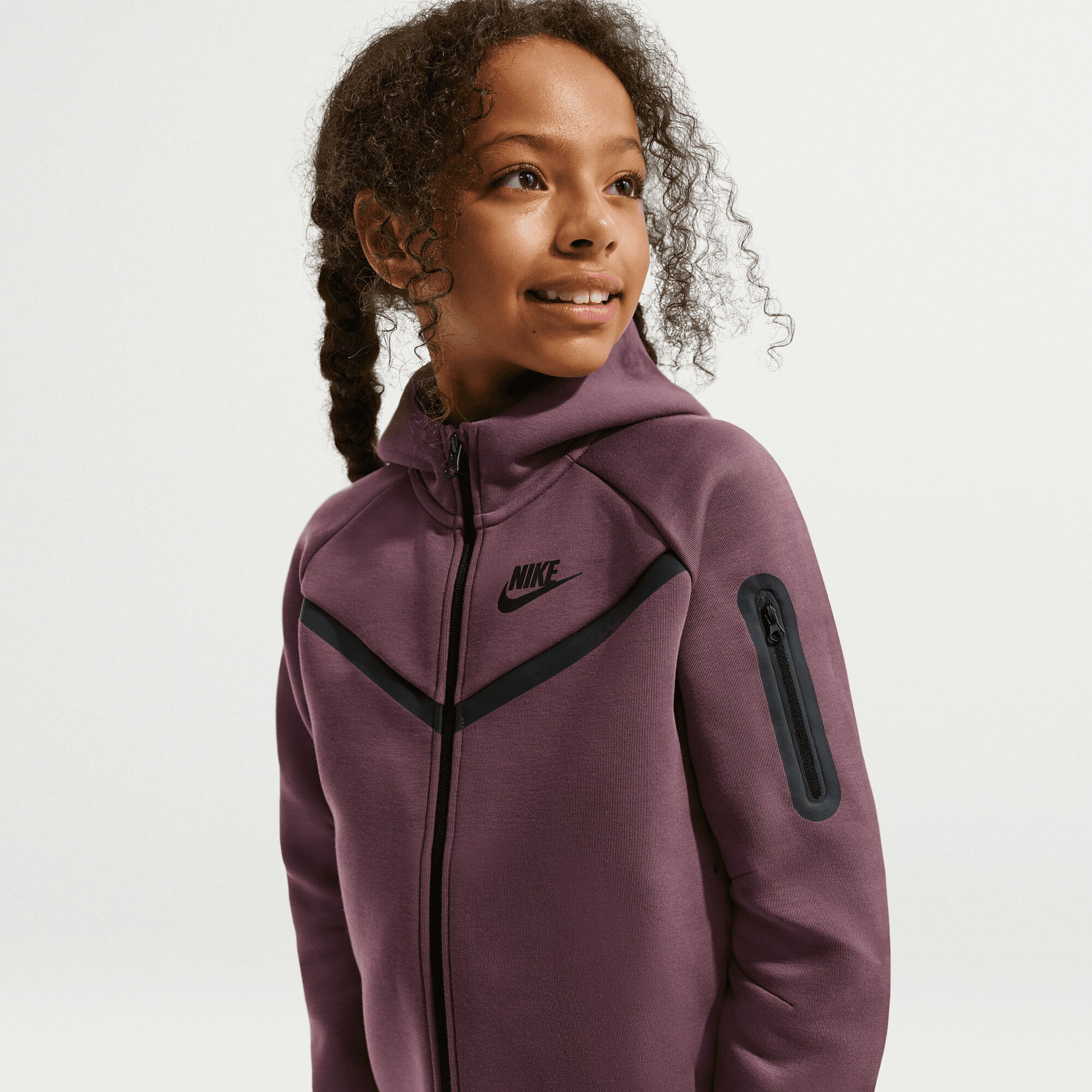 Nike Sportswear Tech Fleece image number 2