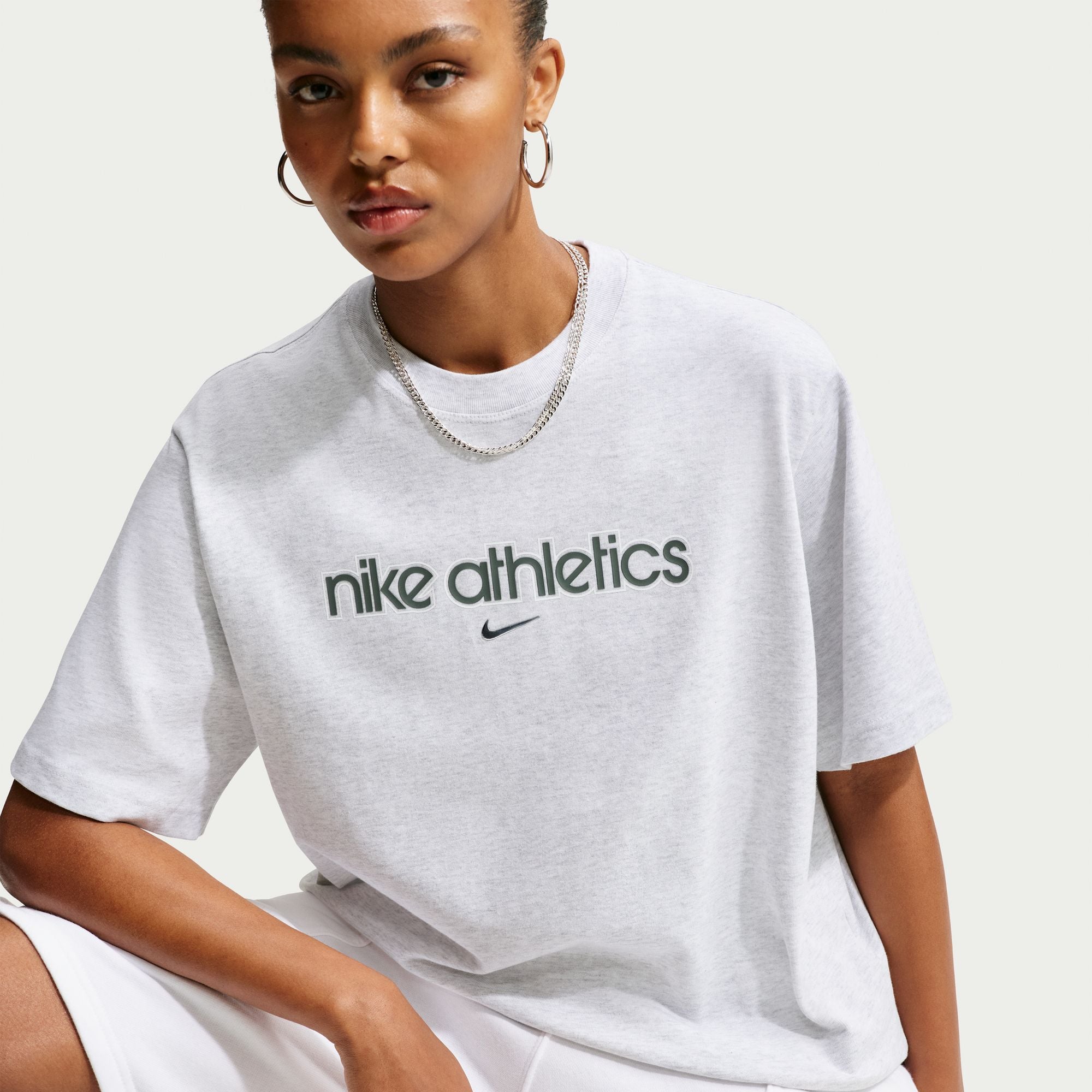 Nike Sportswear Essentials image number 4