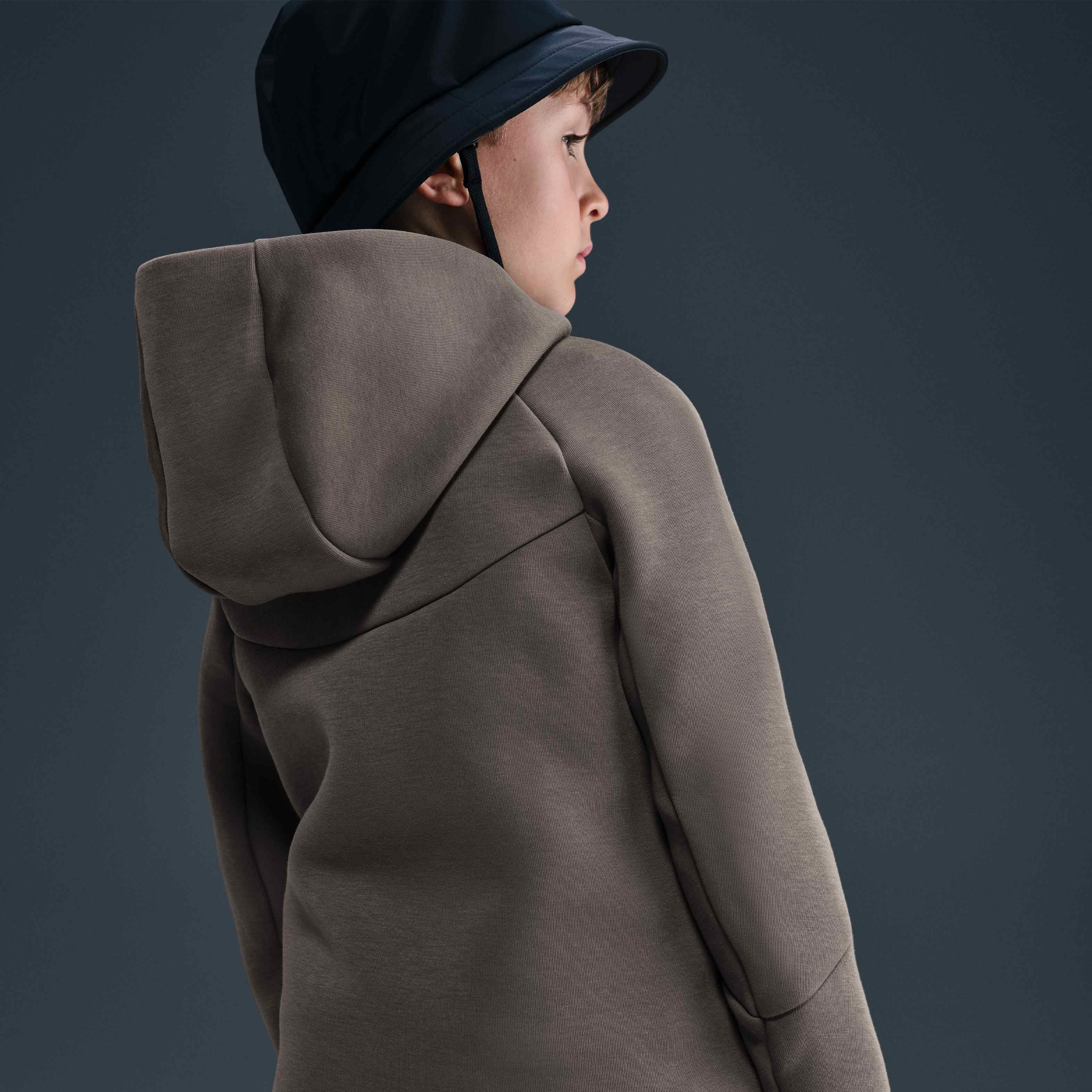 نايكي سبورتسوير تك فليس image number 1