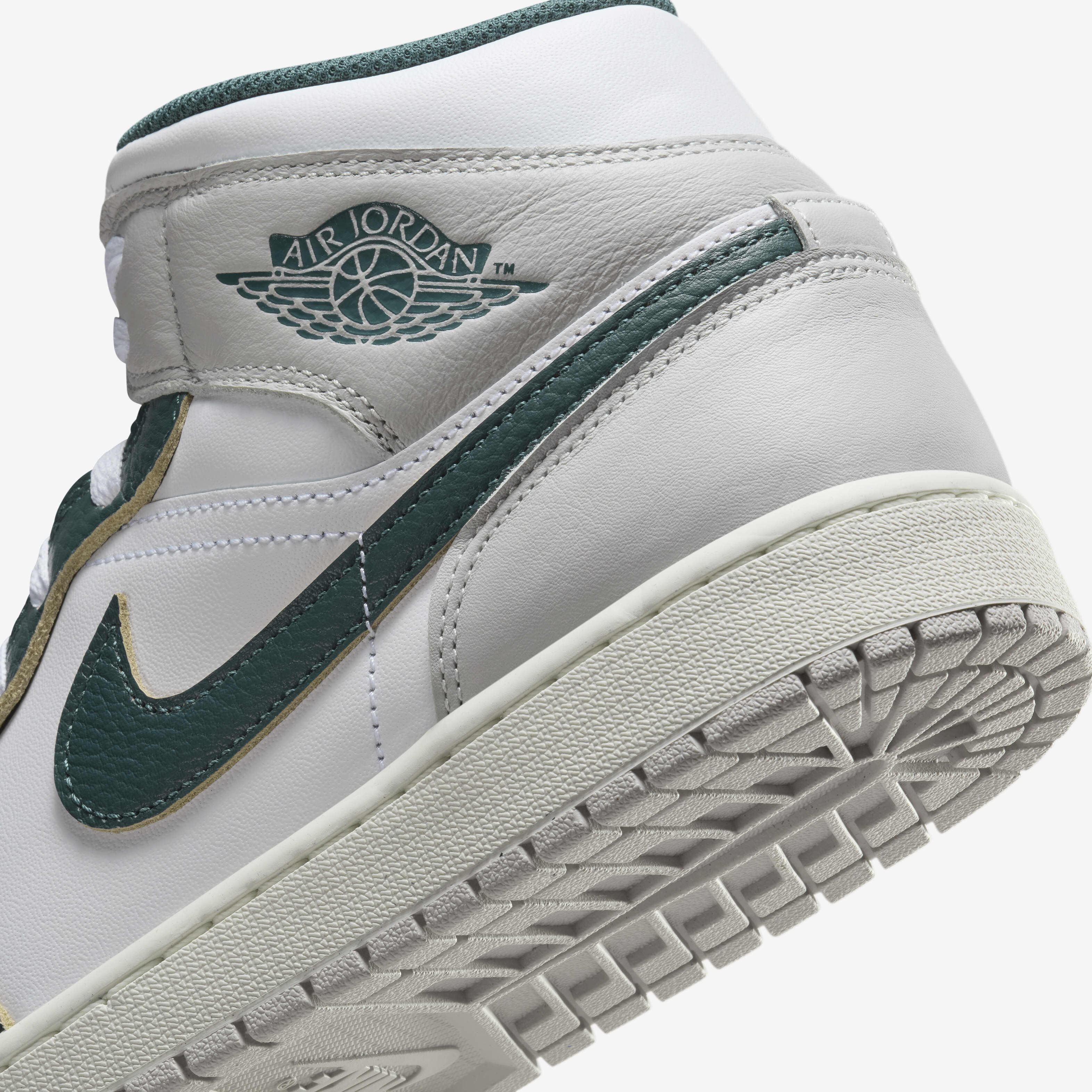 Buy Air Jordan 1 Mid SE Men's Shoes - White/Sail/Neutral