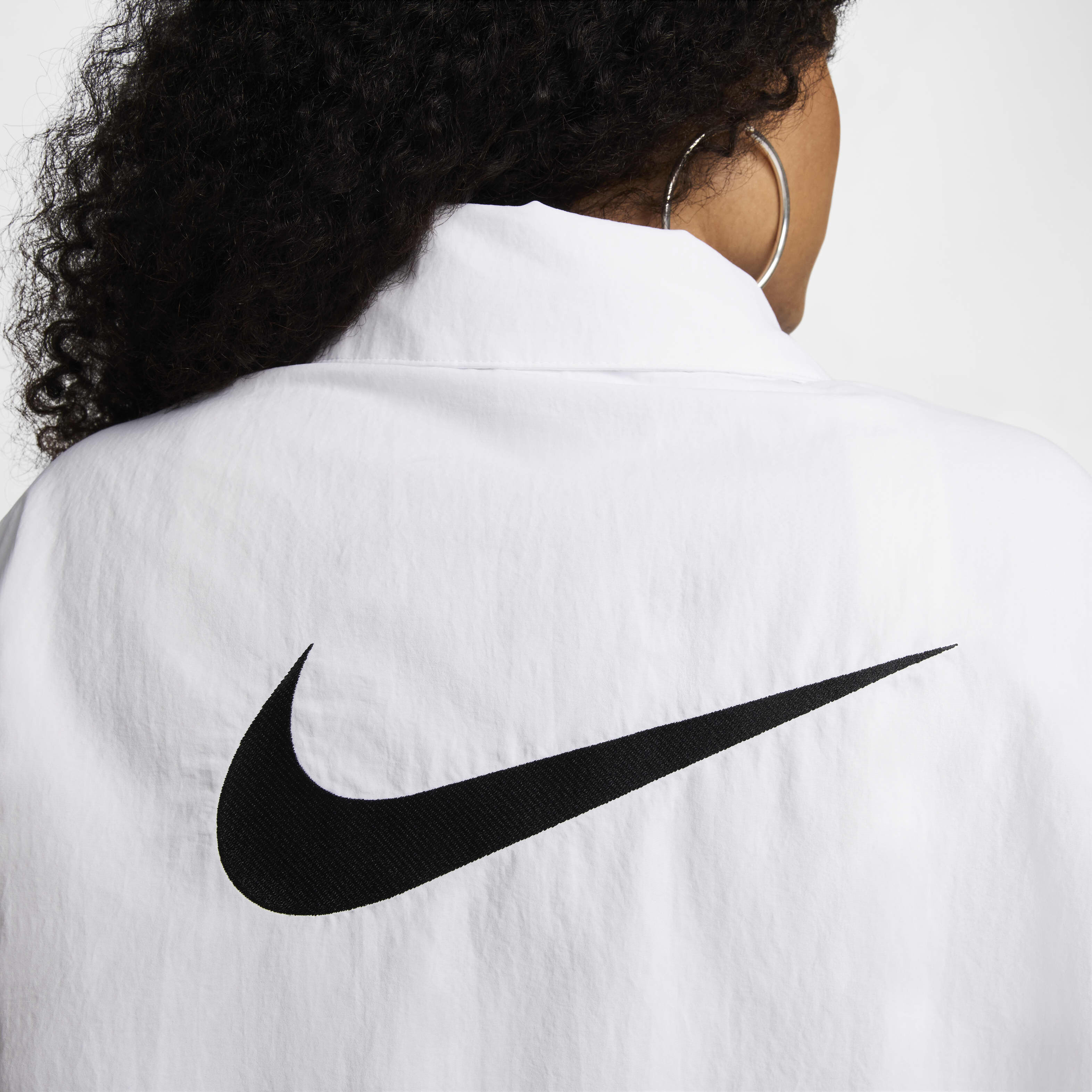 Nike Sportswear Essential image number 5