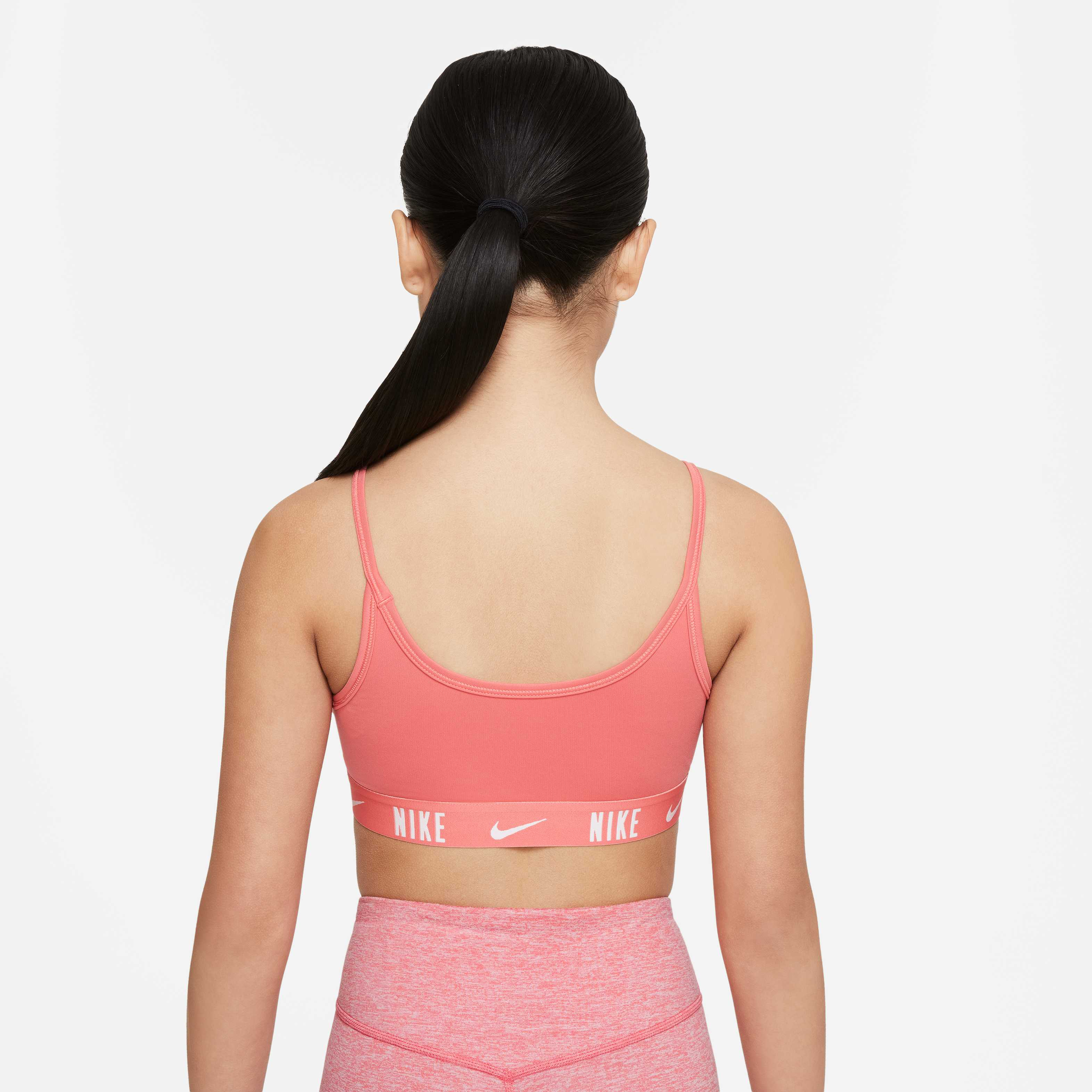 نايكي تروفي image number 1