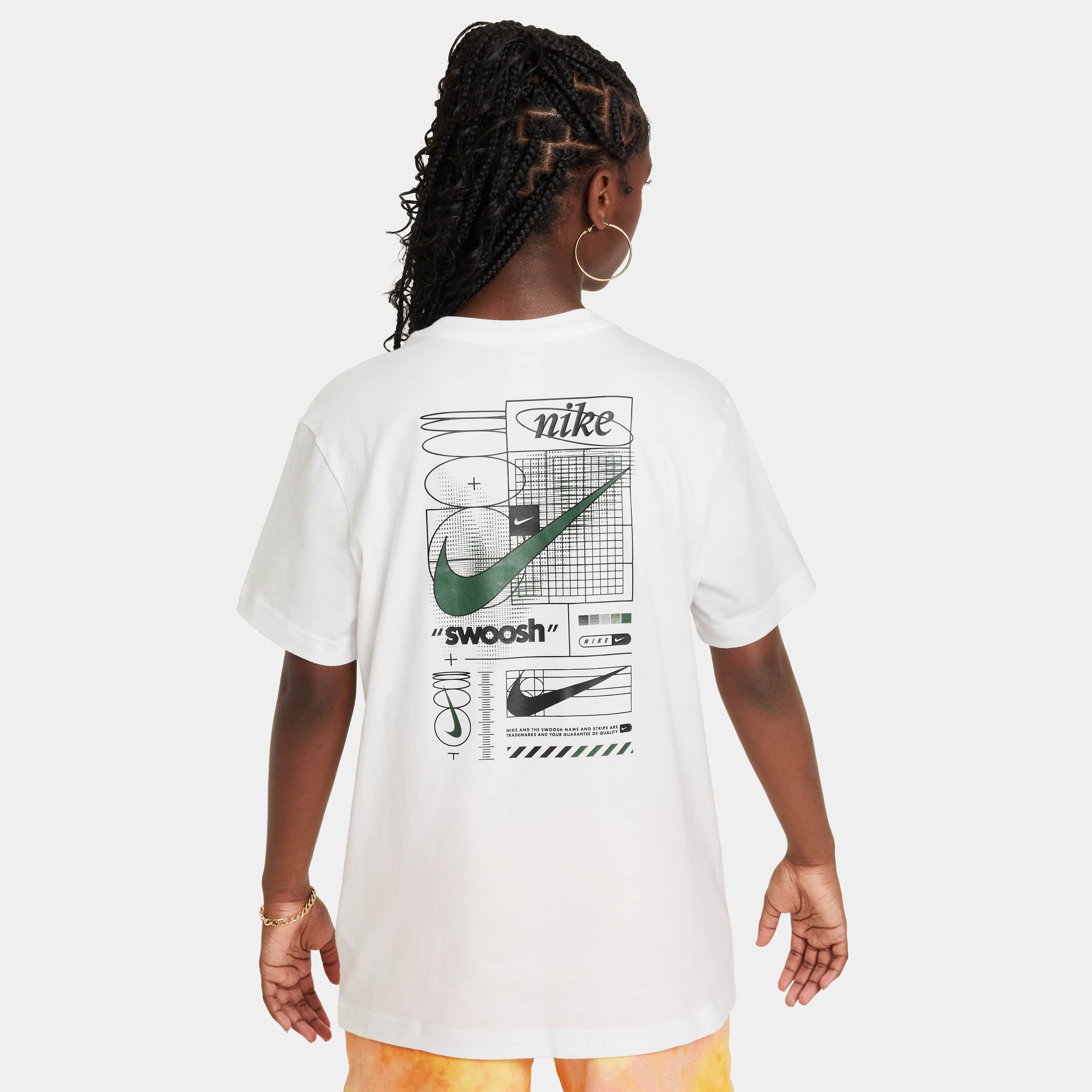 نايكي سبورتسوير image number 1