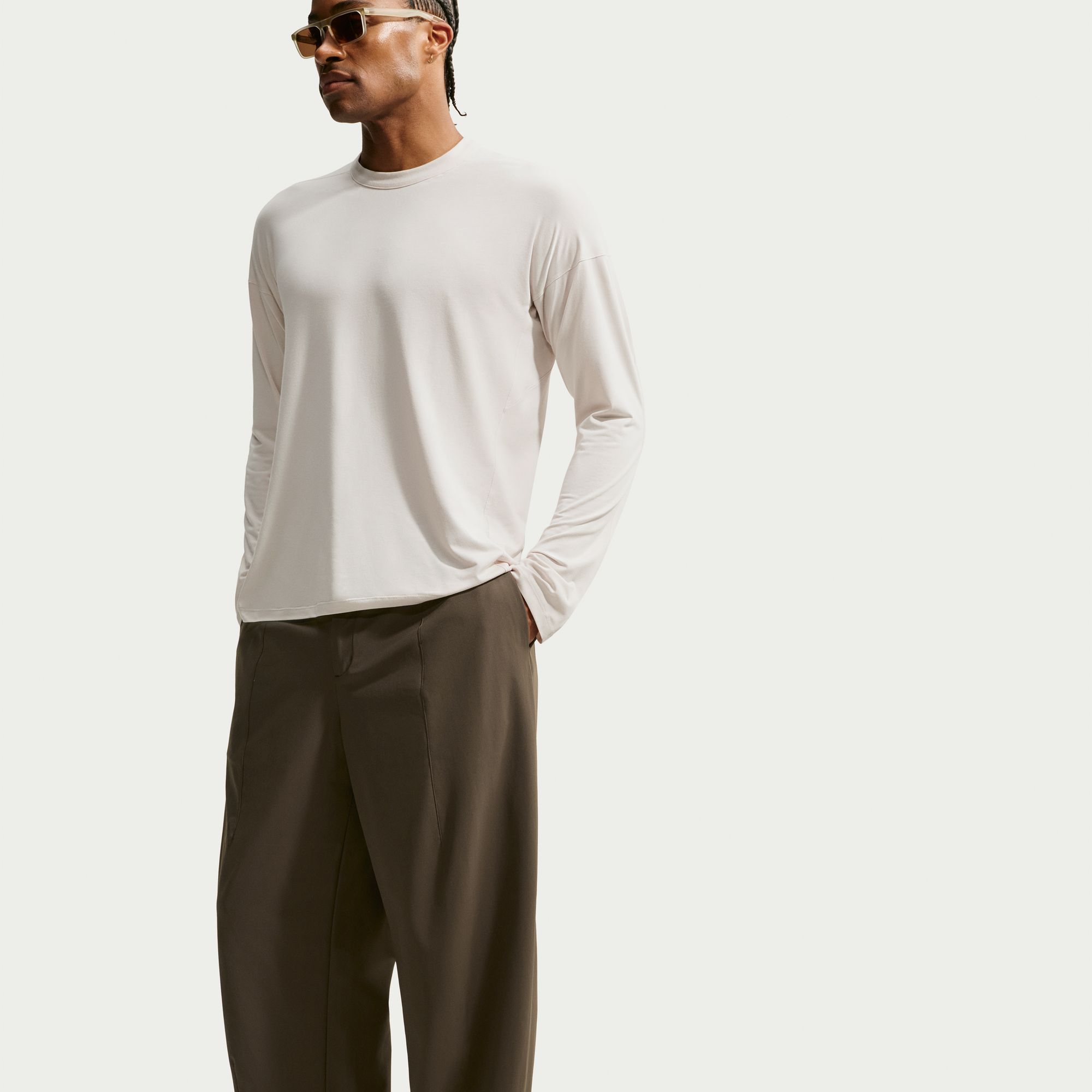 Nike 24.7 PerfectStretch image number 4