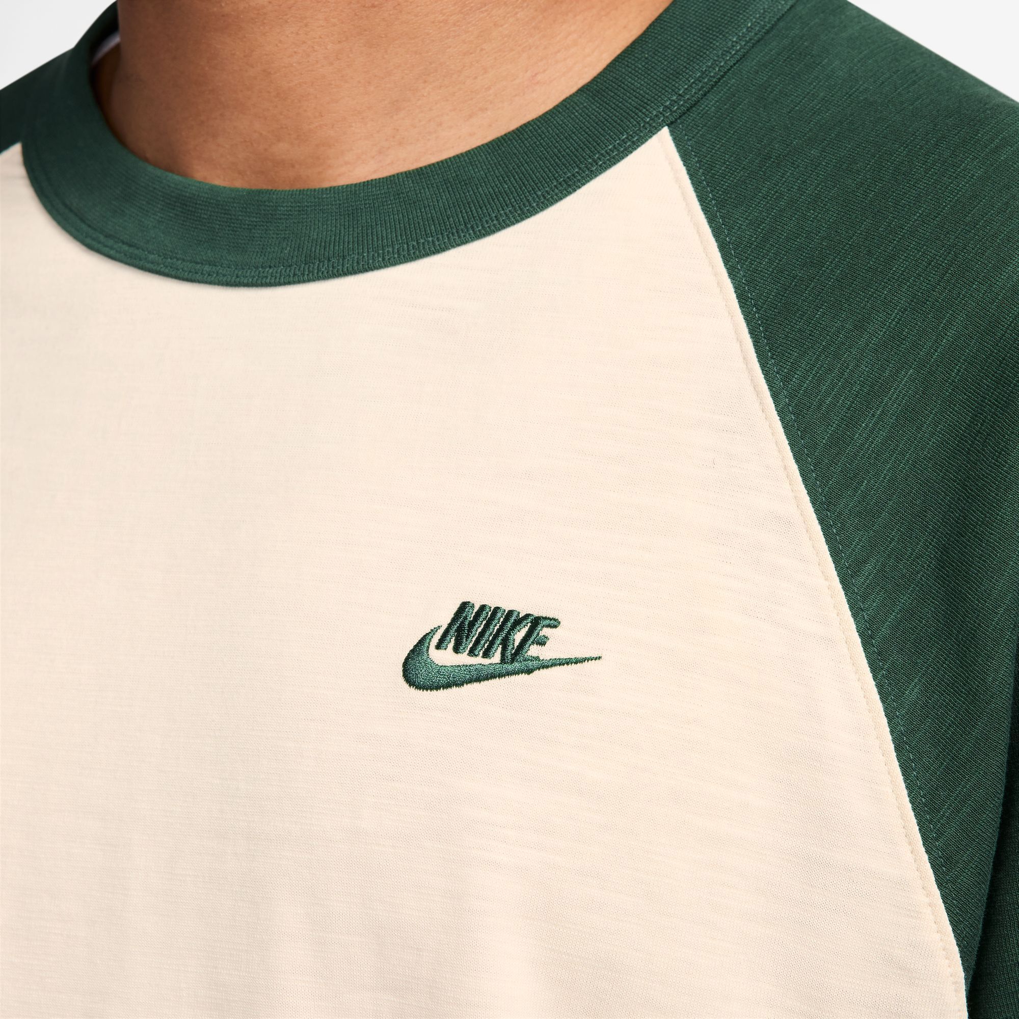 Nike Sportswear Club image number 3