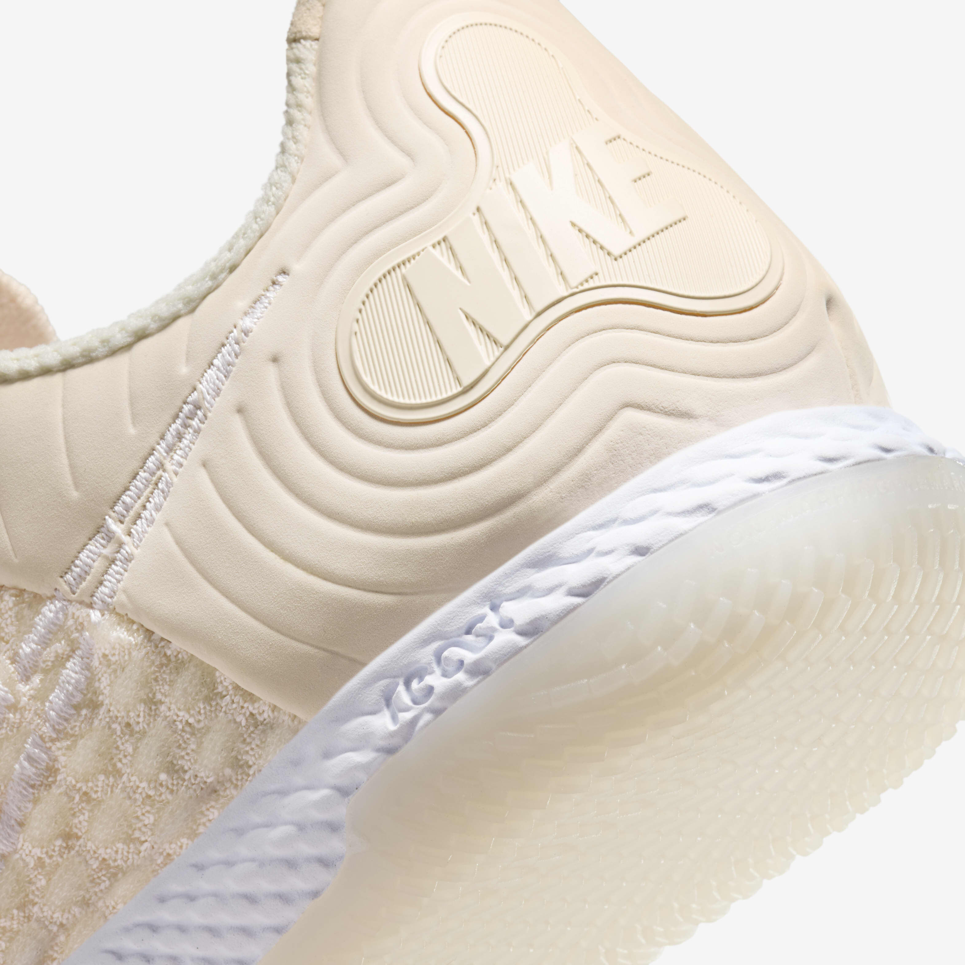 Nike React Gato image number 7