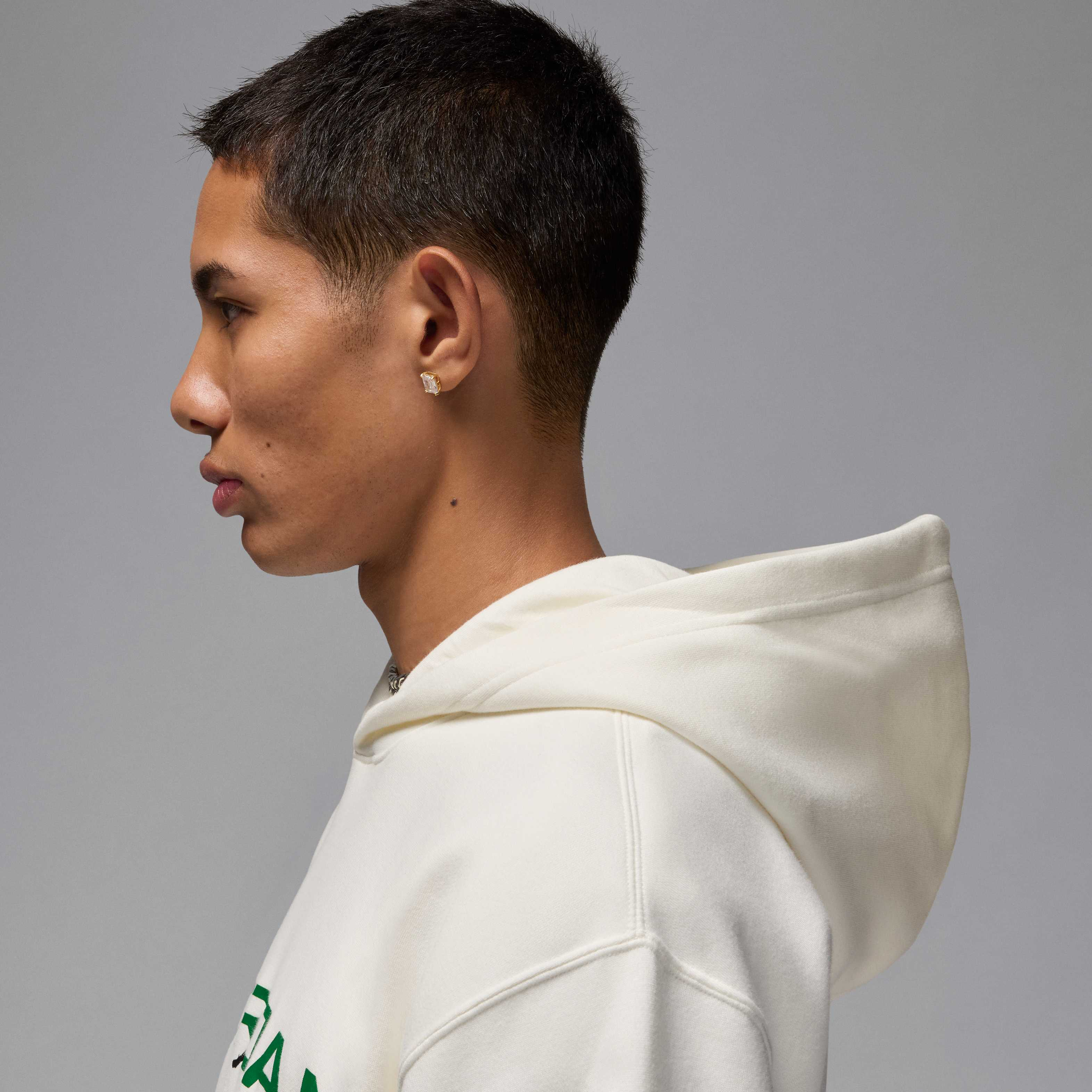 Jordan Essentials image number 4