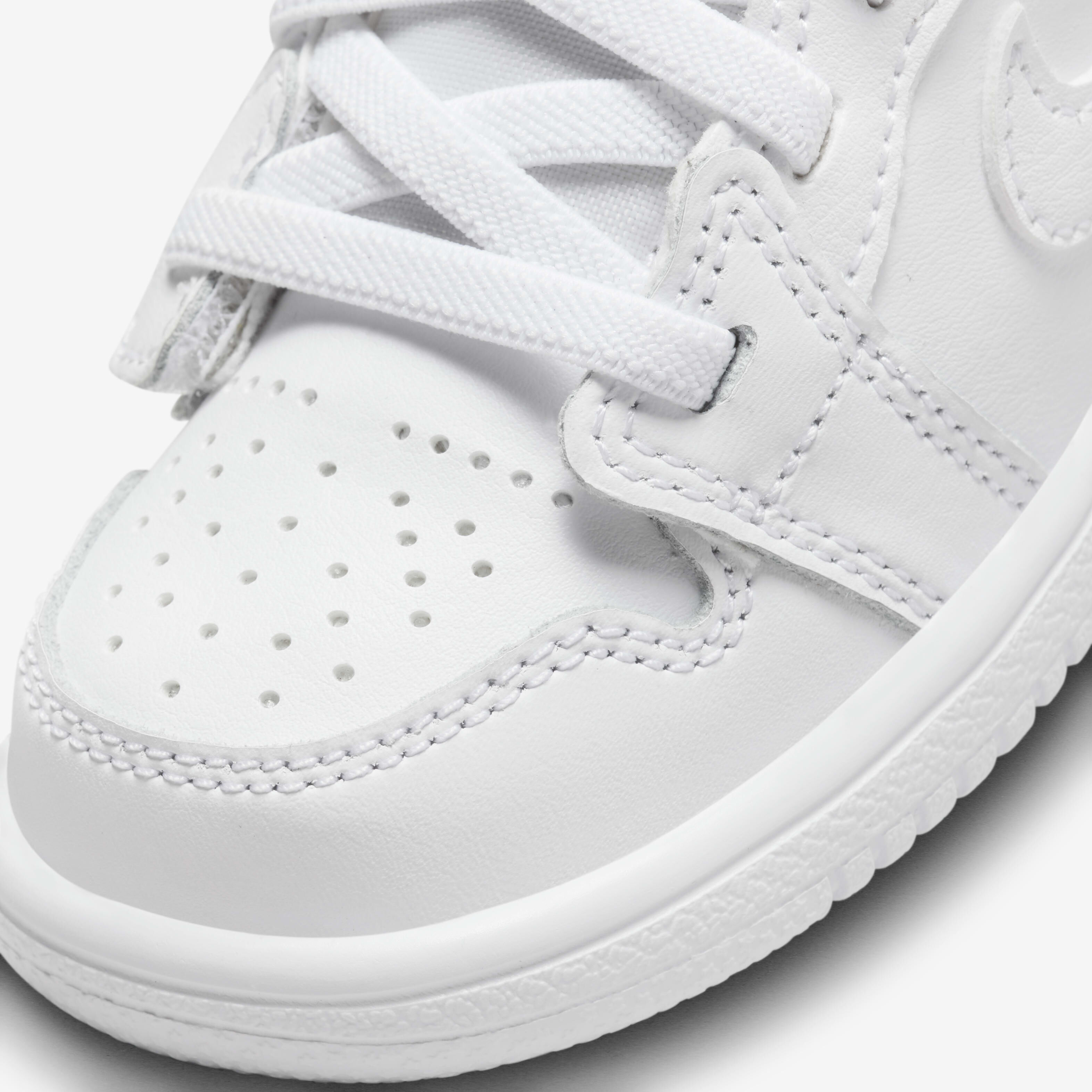 جوردن 1 لو الت image number 6