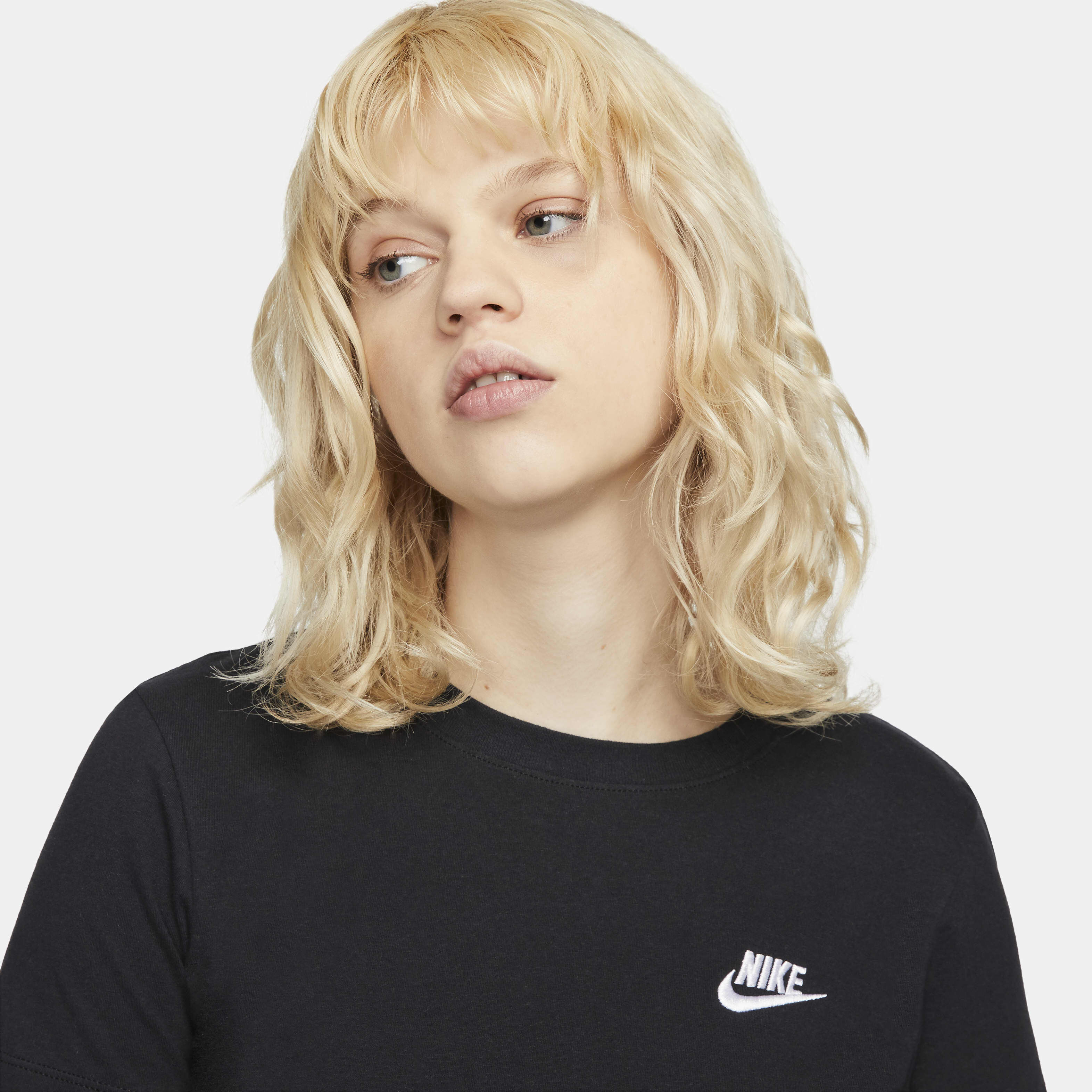 Nike Sportswear image number 2