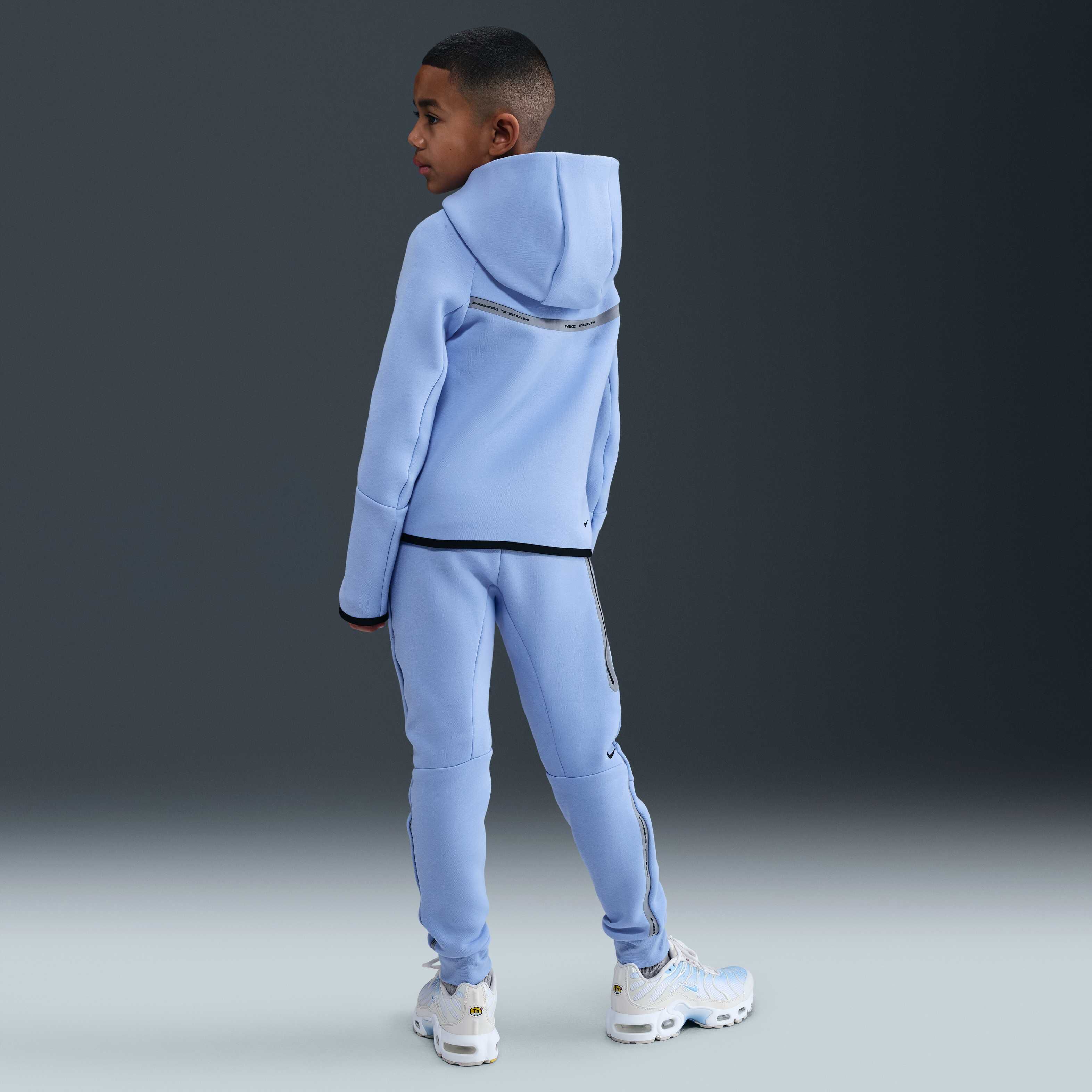 نايكي سبورتسوير تك فليس image number 5