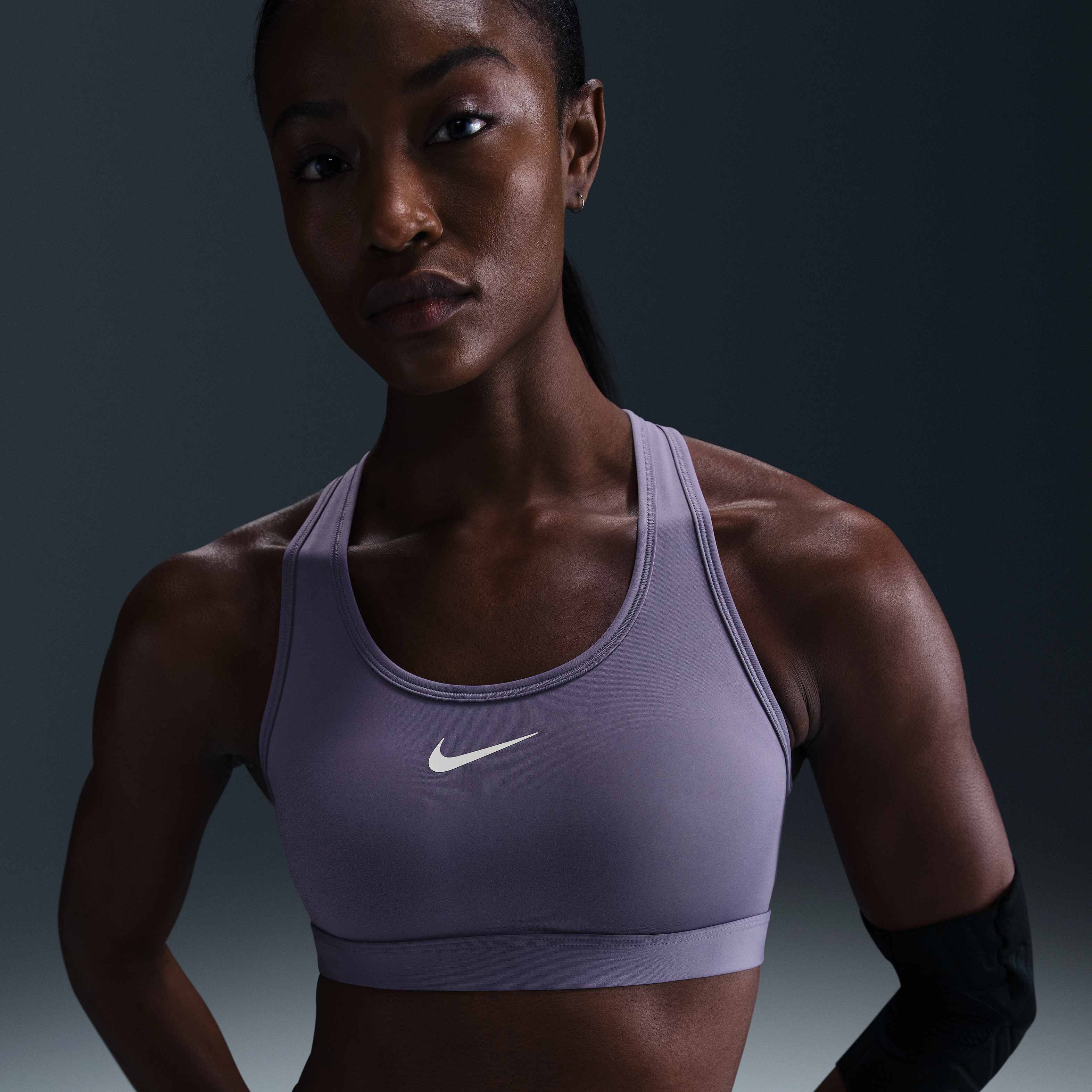 Nike Swoosh Medium-Support image number 0