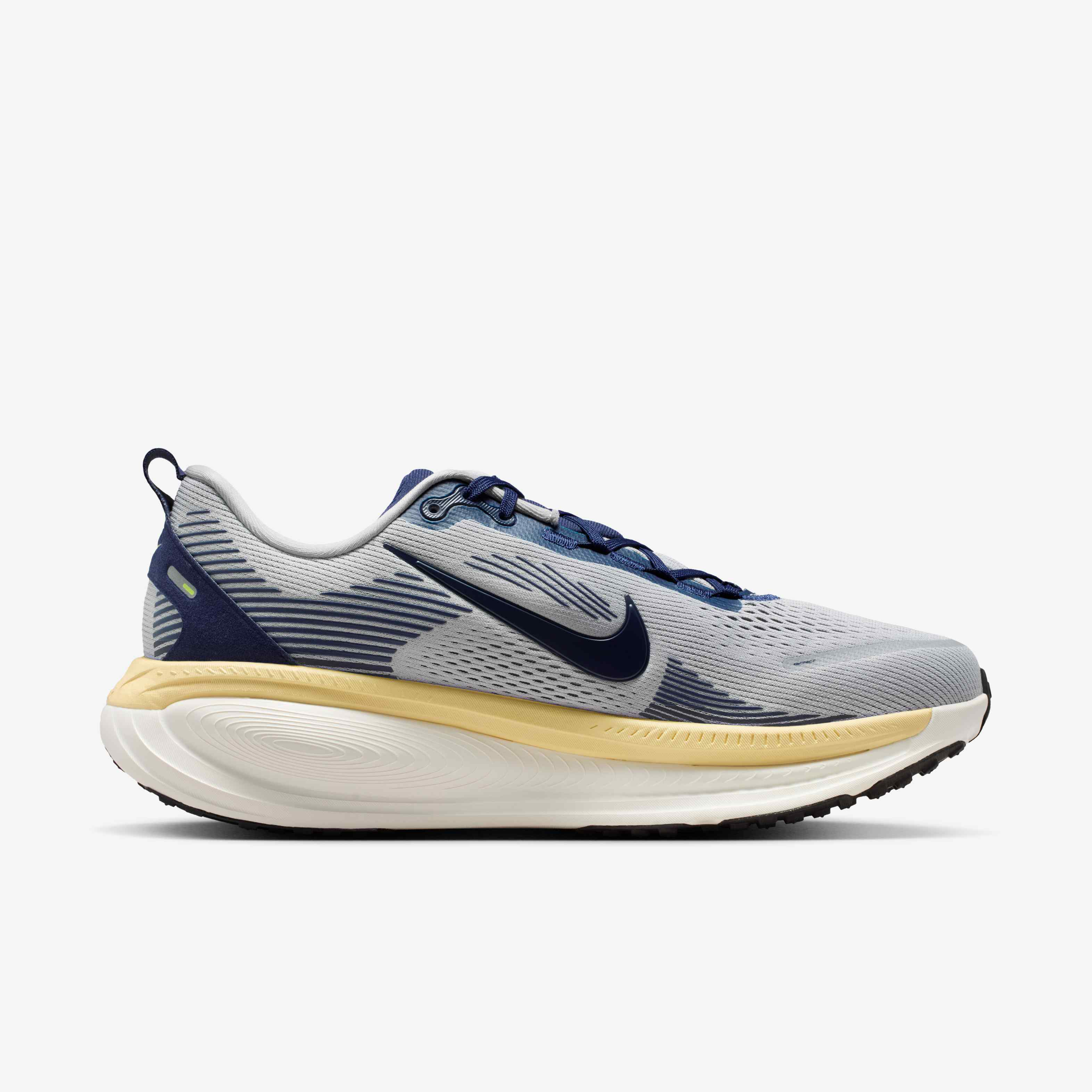 Nike Vomero 18 image number 2
