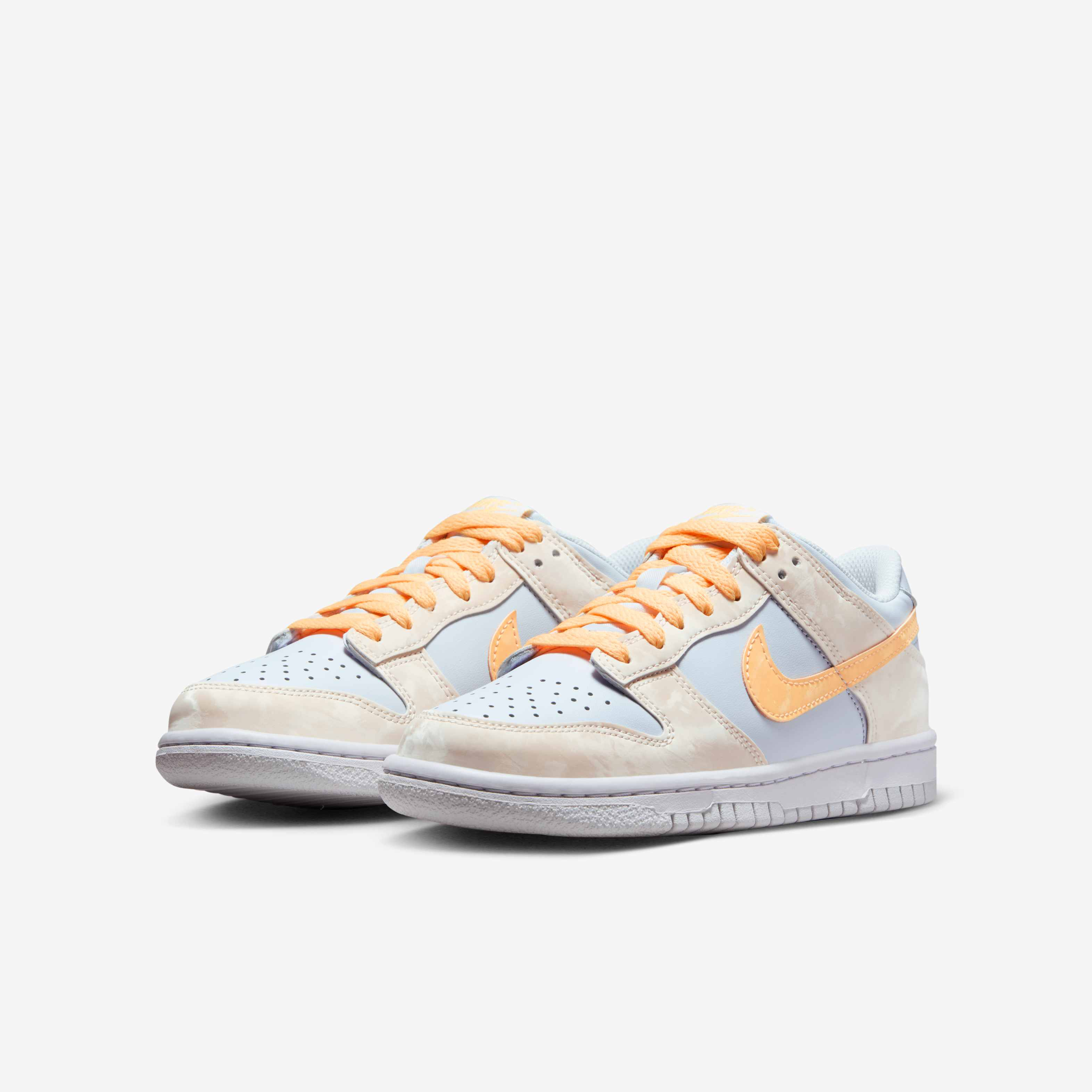 Nike Dunk Low image number 4