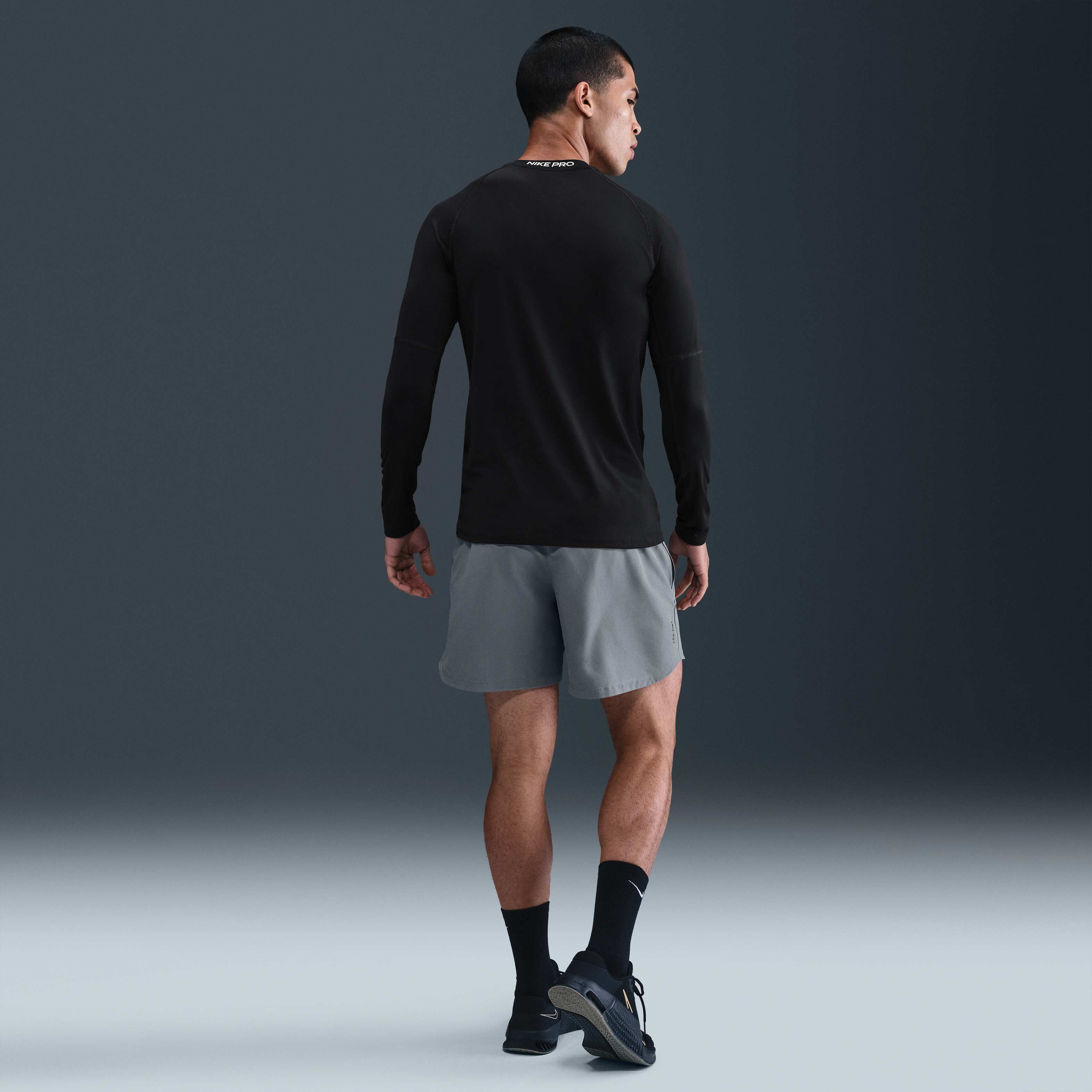 Nike Pro Training image number 3