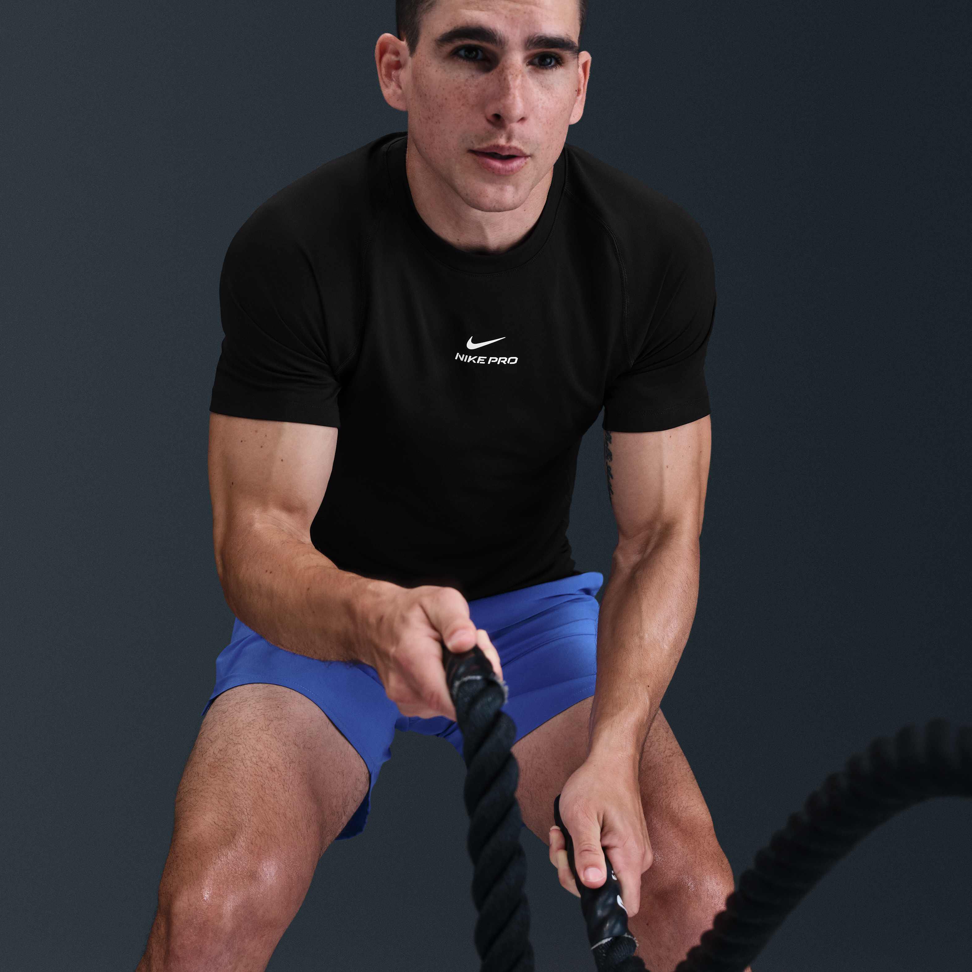 Nike Pro Training image number 2