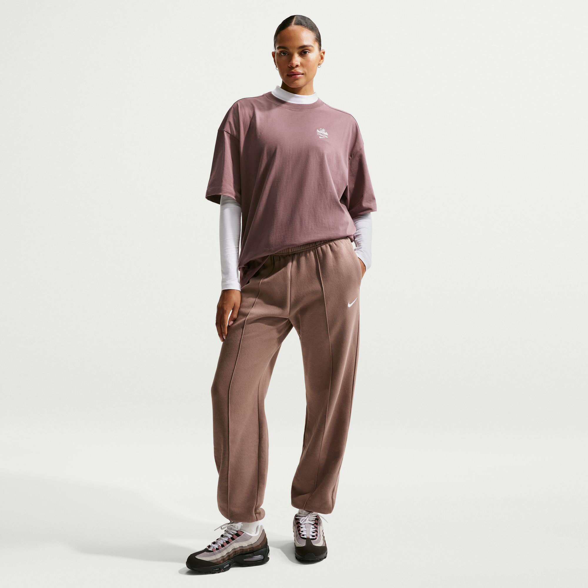 نايكي سبورتسوير image number 0