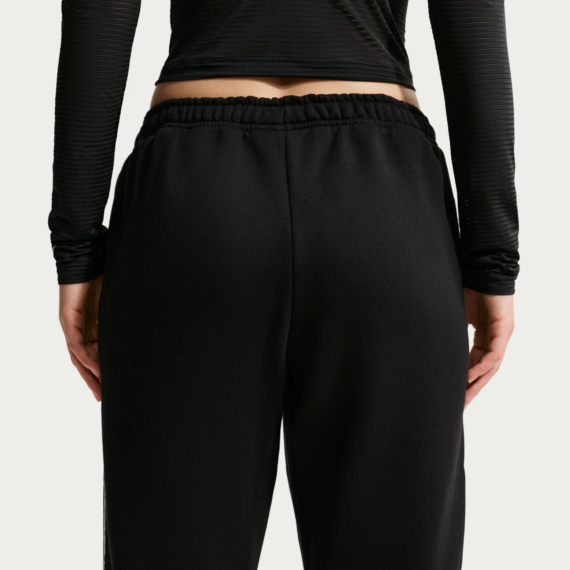 Nike Studio Fleece Medium Weight "Graphic Pack" image number 4